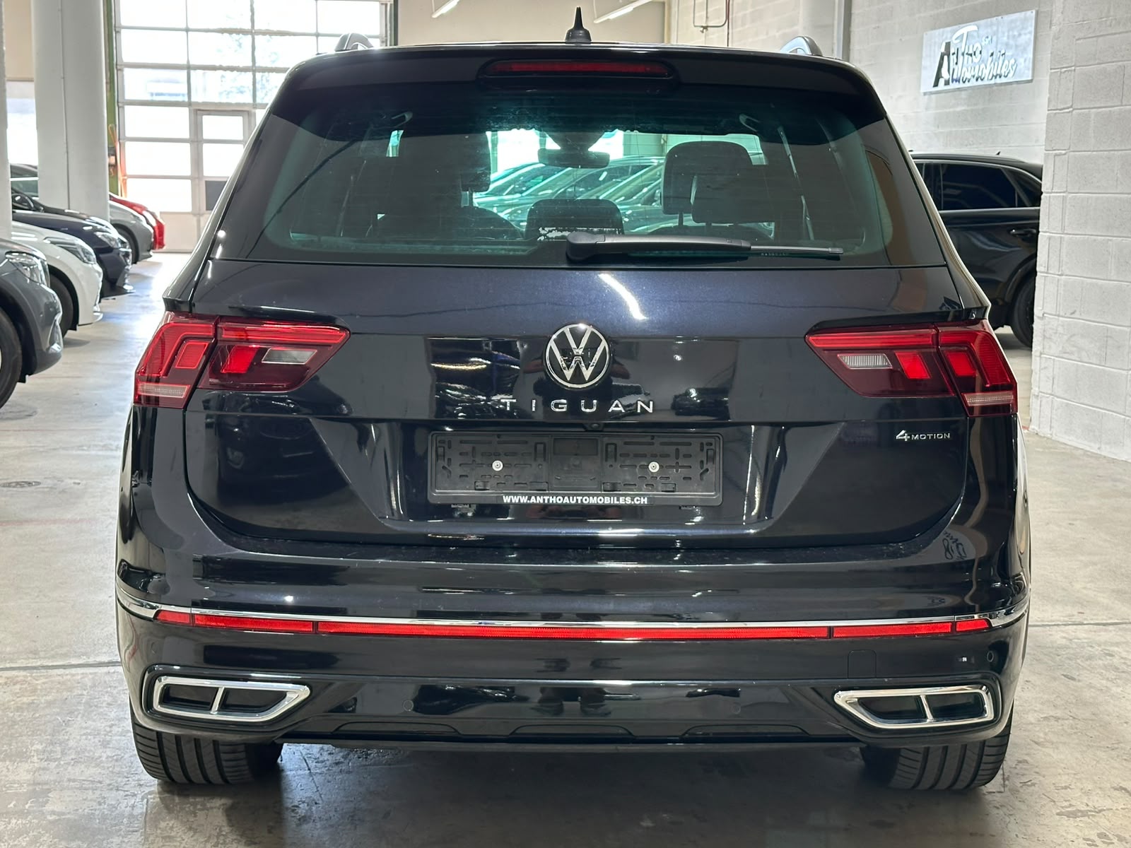 VW Tiguan 2.0 TDI SCR R-Line 4Motion DSG-image-5