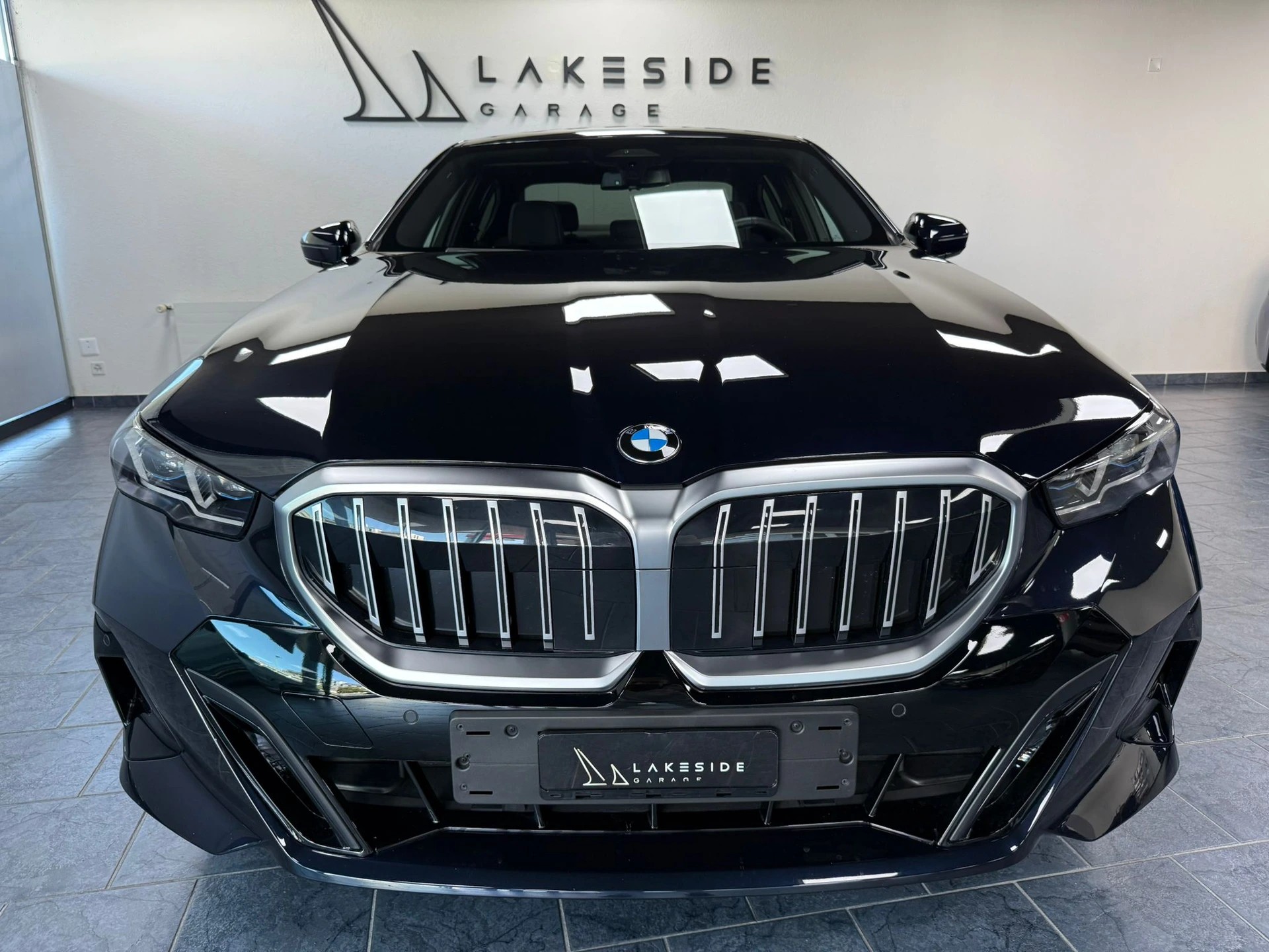 BMW 540d xDrive 48V M Sport Steptronic-image-1