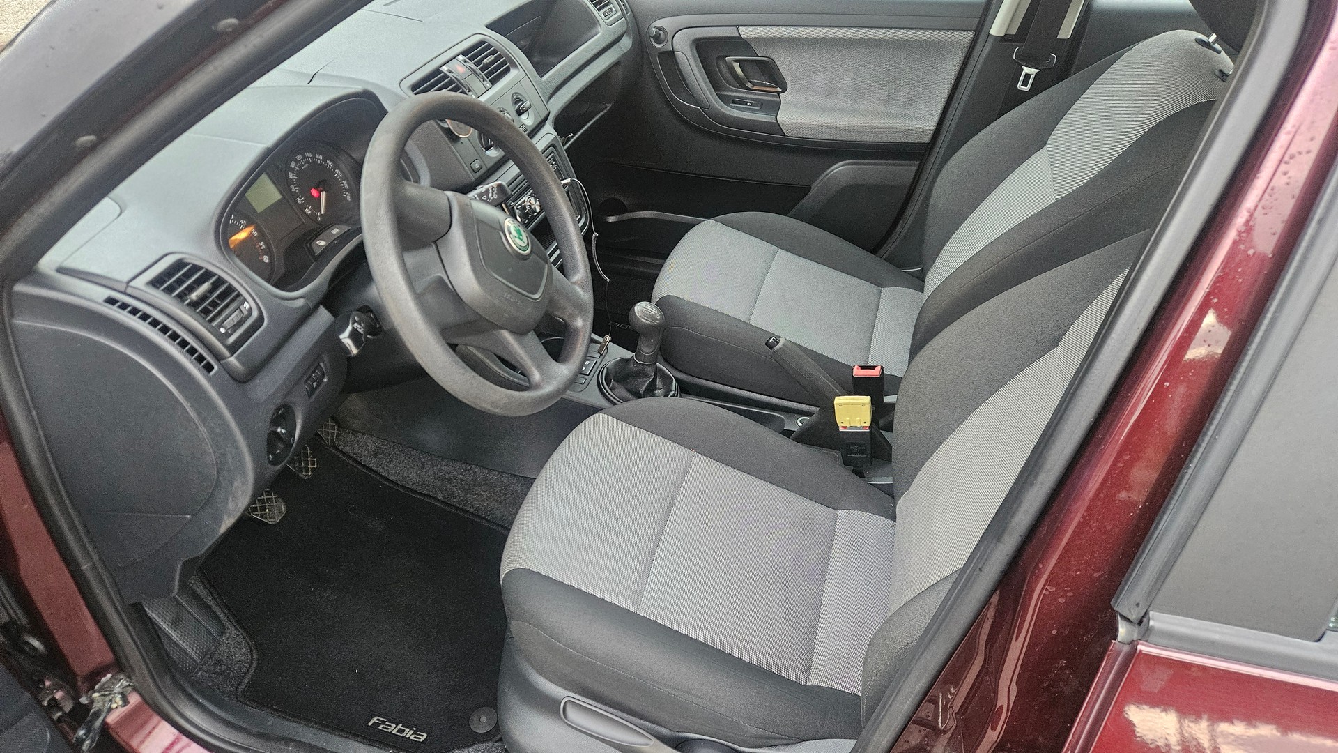 SKODA Fabia 1.6 TDI-image-6