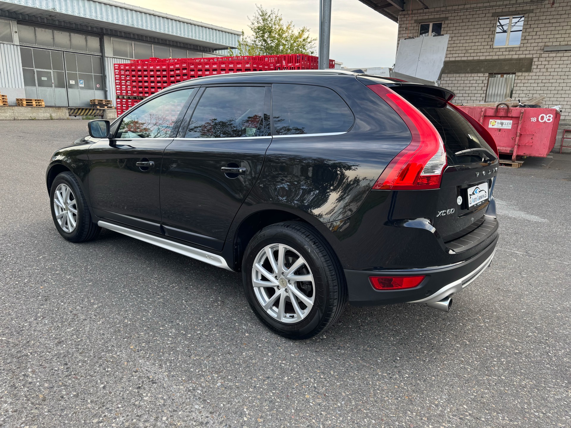 VOLVO XC60 D3 AWD R-Design Geartronic-image-4