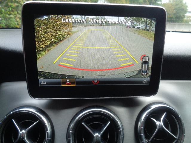 MERCEDES-BENZ CLA 250 AMG Line 7G-DCT 4Matic-image-8