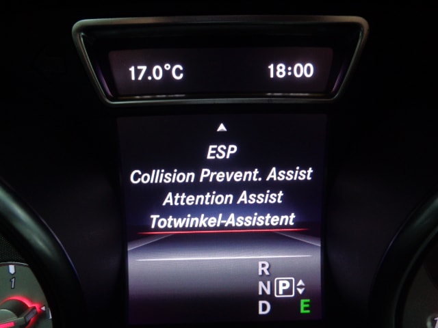 MERCEDES-BENZ CLA 250 AMG Line 7G-DCT 4Matic-image-9