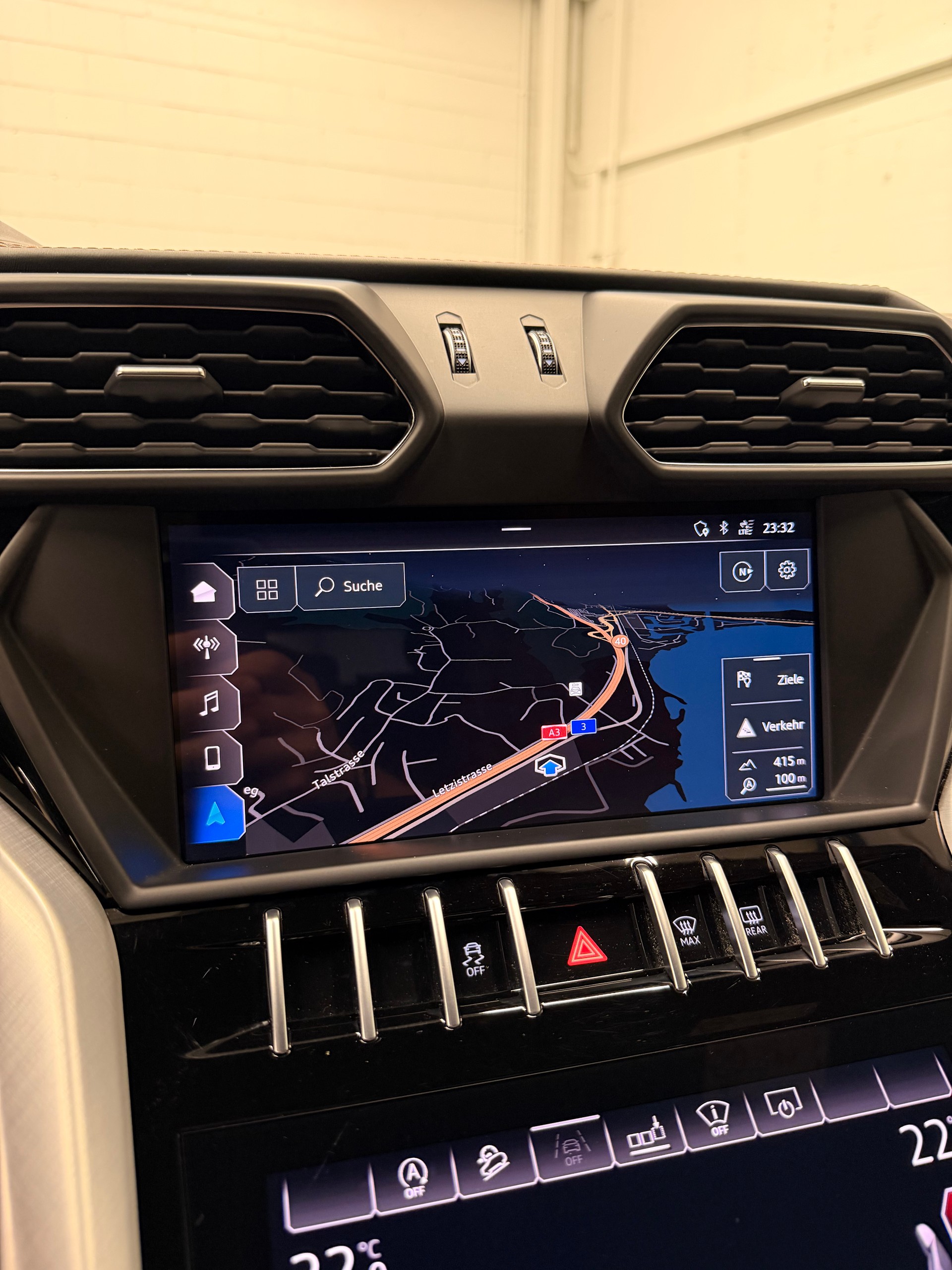 LAMBORGHINI Urus E-Gear Limited Grey Performance CH-Fahrzeug+ 2Jahre Garantie + Frisch ab MFK& Frisch ab Lamborghini Service-image-22