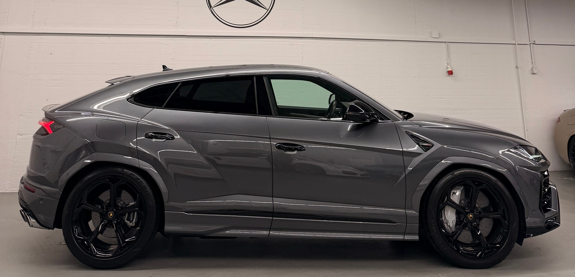 LAMBORGHINI Urus E-Gear Limited Grey Performance CH-Fahrzeug+ 2Jahre Garantie + Frisch ab MFK& Frisch ab Lamborghini Service-image-5