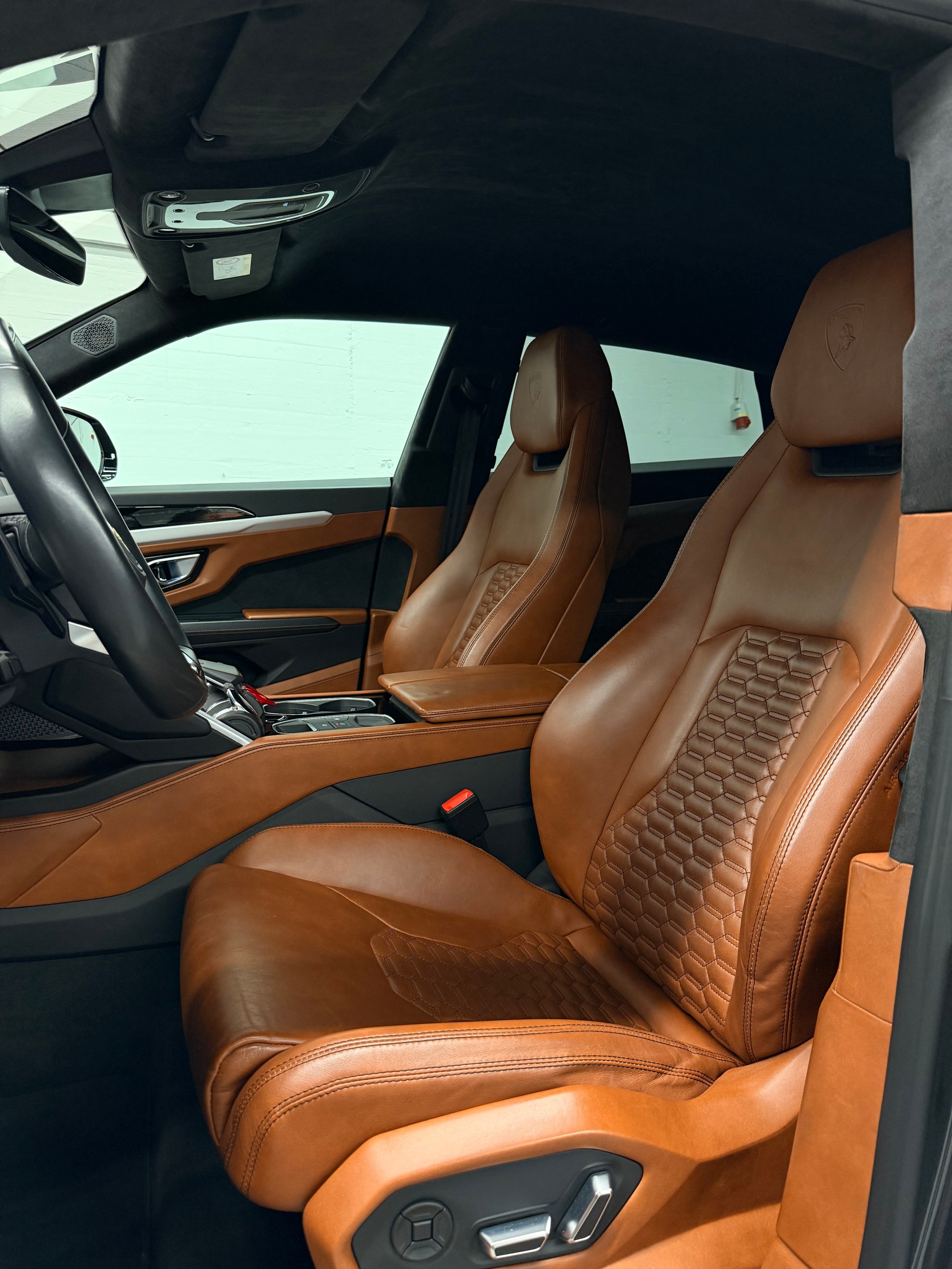 LAMBORGHINI Urus E-Gear Limited Grey Performance CH-Fahrzeug+ 2Jahre Garantie + Frisch ab MFK& Frisch ab Lamborghini Service-image-12
