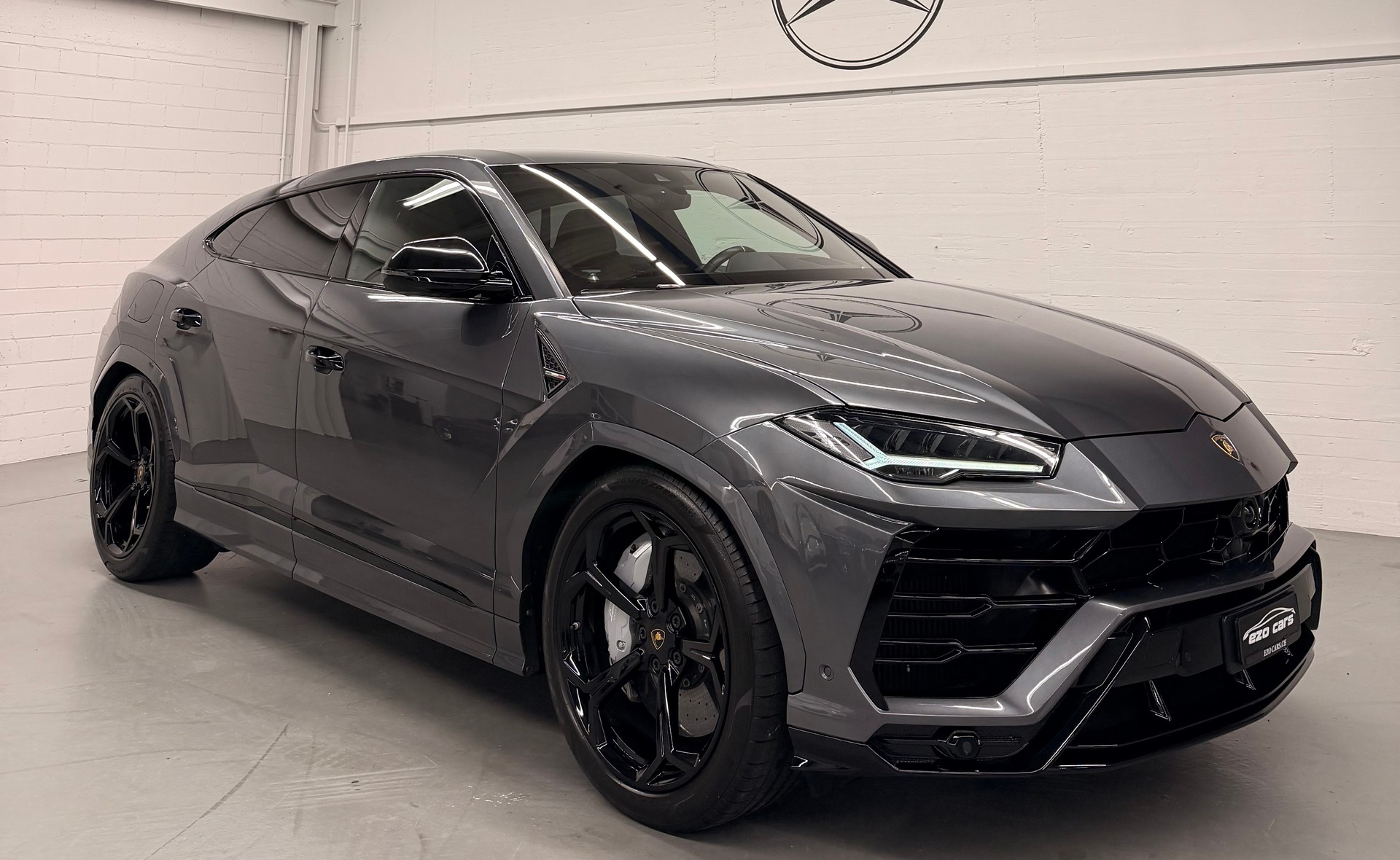 LAMBORGHINI Urus E-Gear Limited Grey Performance CH-Fahrzeug+ 2Jahre Garantie + Frisch ab MFK& Frisch ab Lamborghini Service-image-1