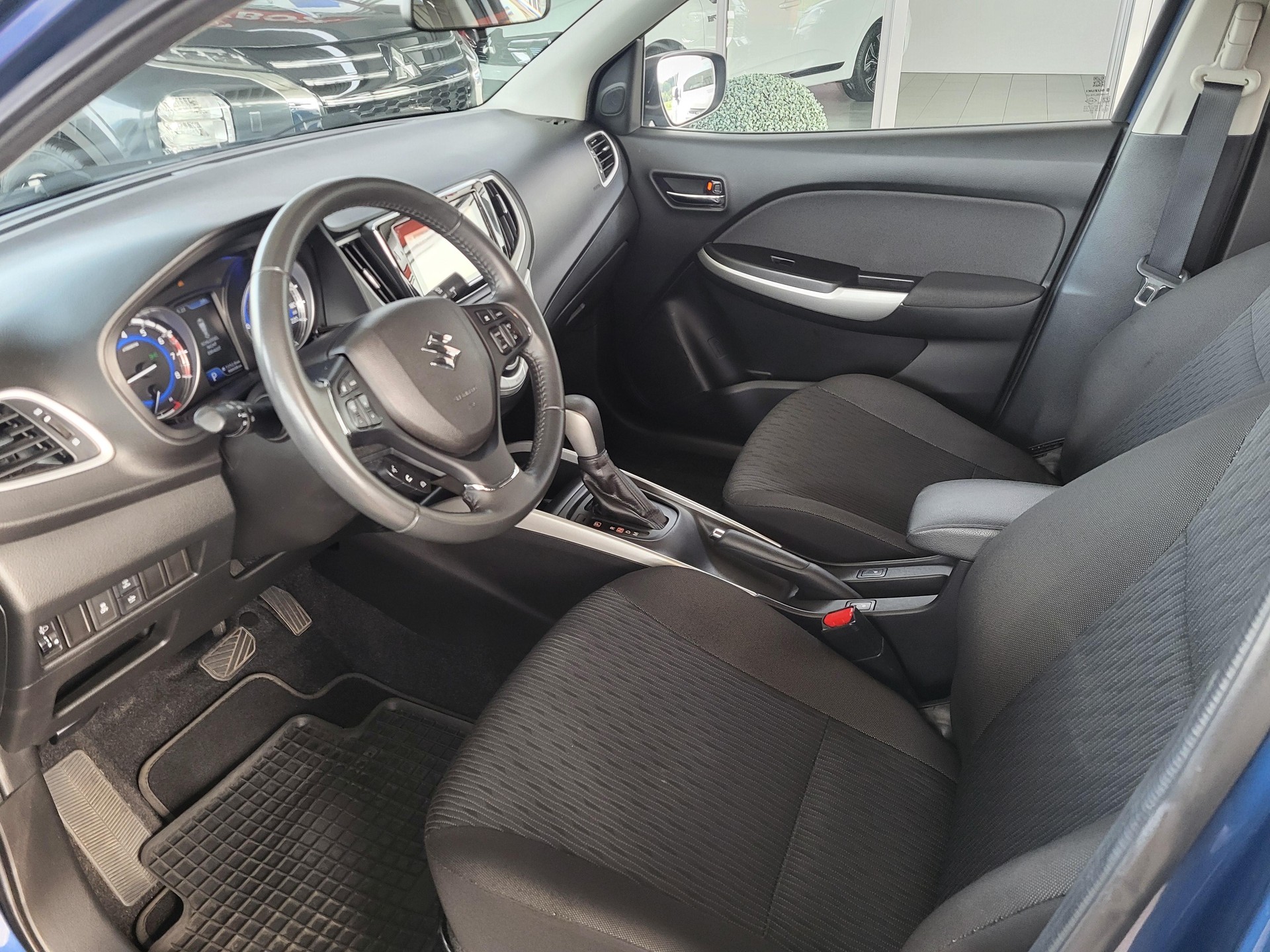 SUZUKI Baleno 1.0 T Compact Top-image-4