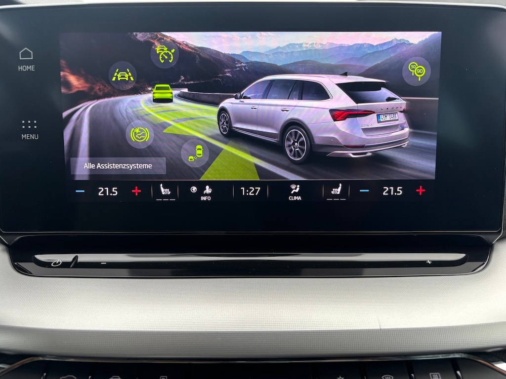 SKODA Octavia Combi 2.0 TDI DSG Scout 4x4-image-15