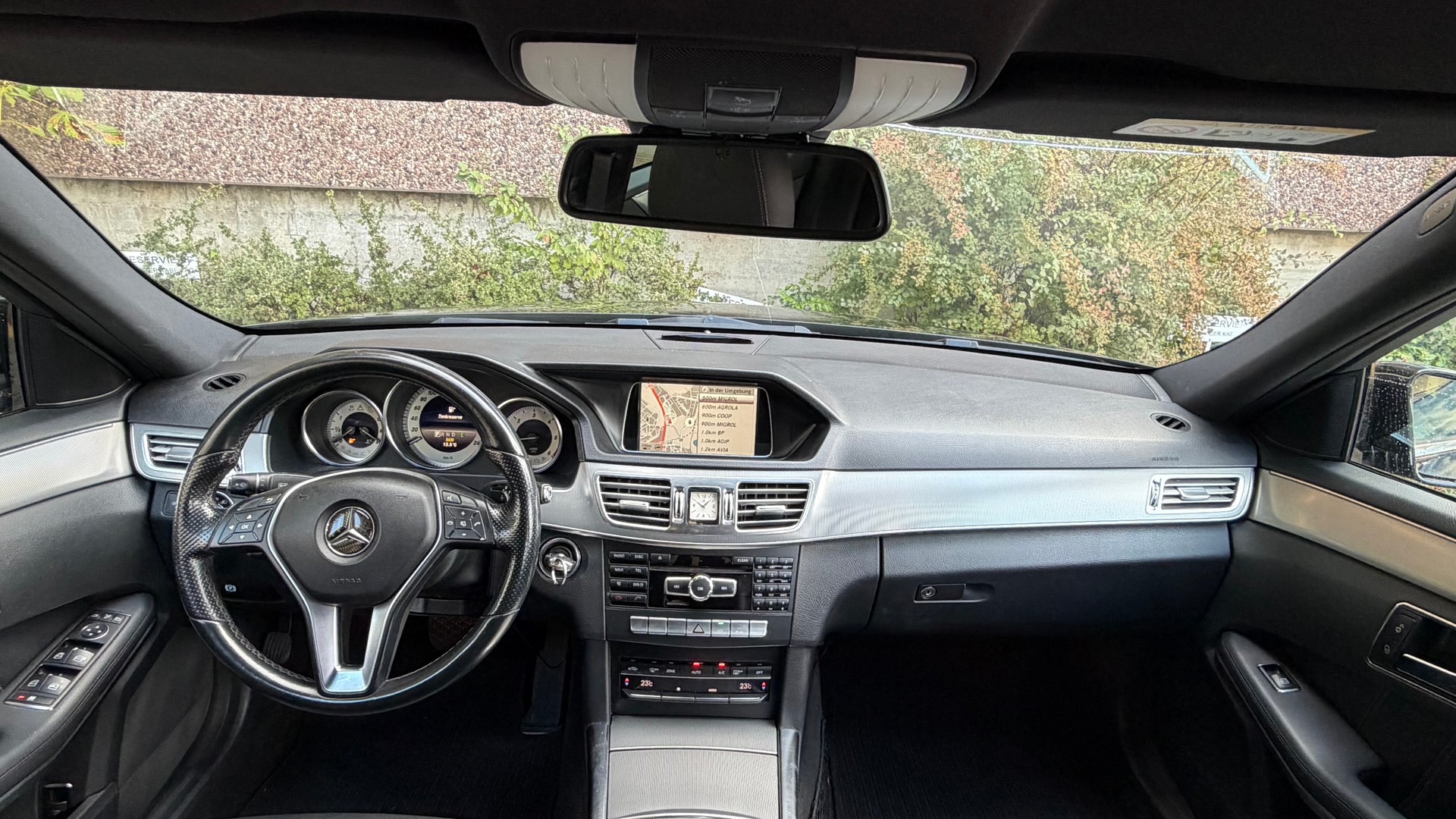 MERCEDES-BENZ E 220 CDI Avantgarde 7G-Tronic-image-12