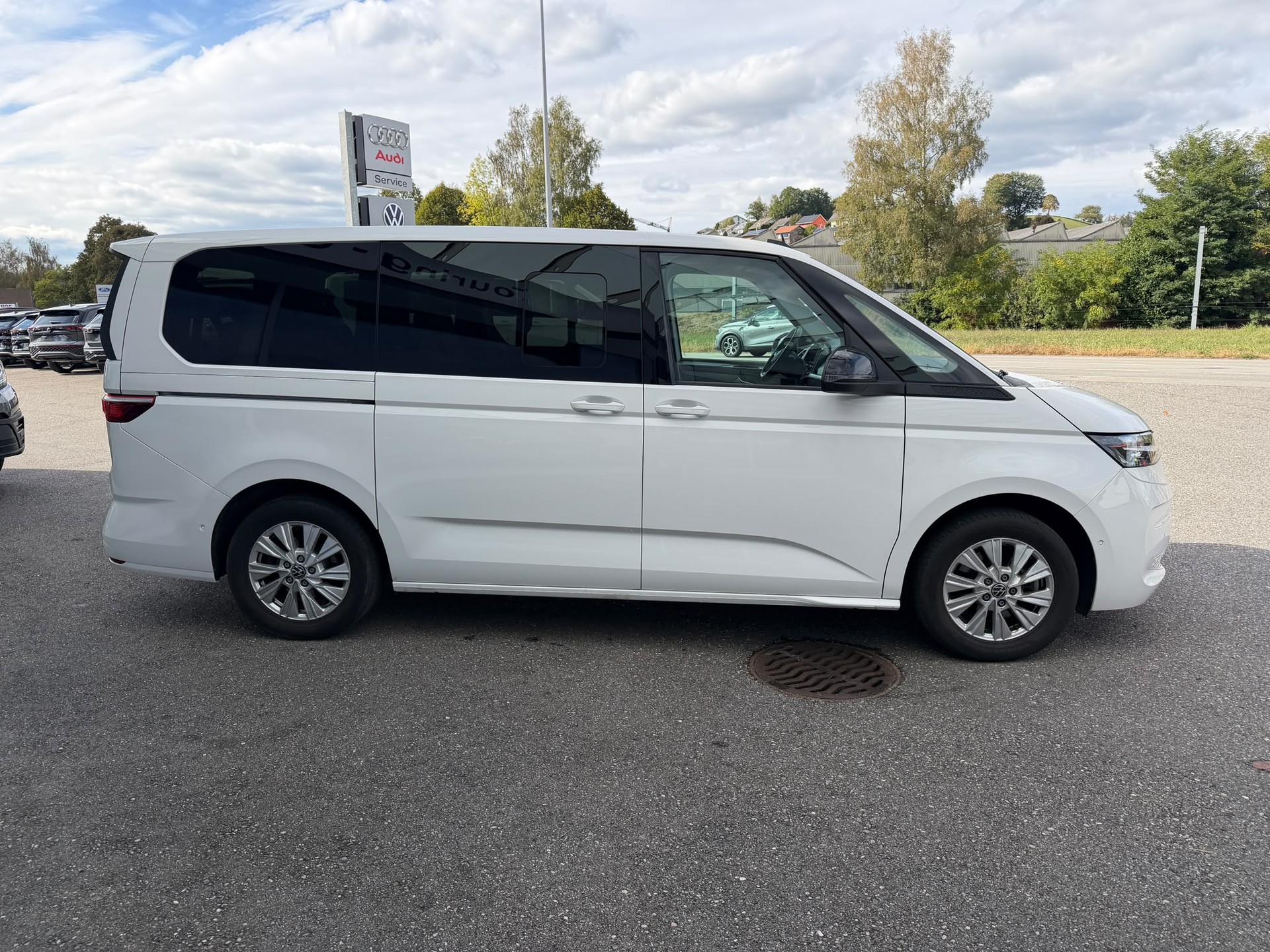 VW Multivan 2.0 TSI Liberty DSG Lang-image-5