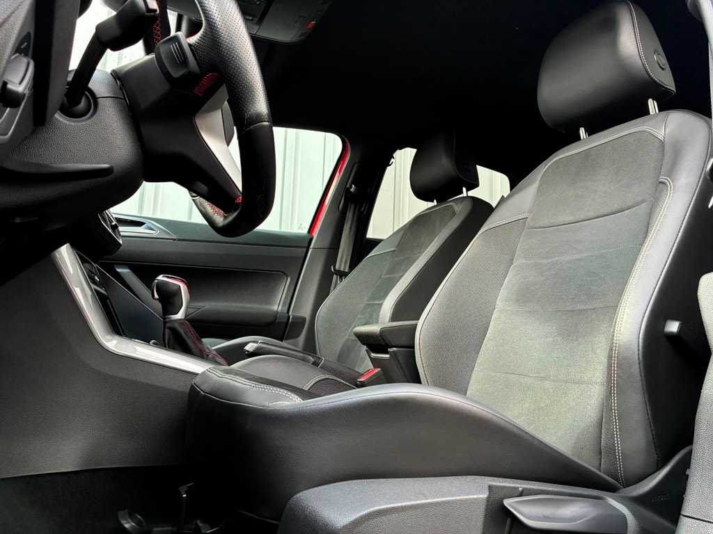 VW Polo 2.0 TSI GTI DSG-image-12