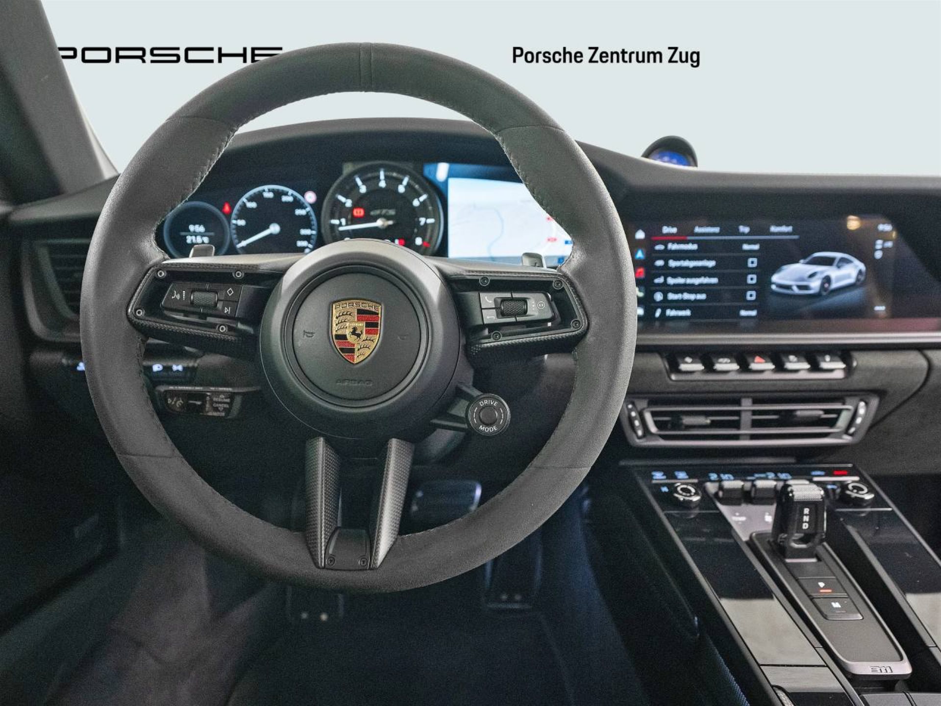 PORSCHE 911 Carrera GTS-image-14