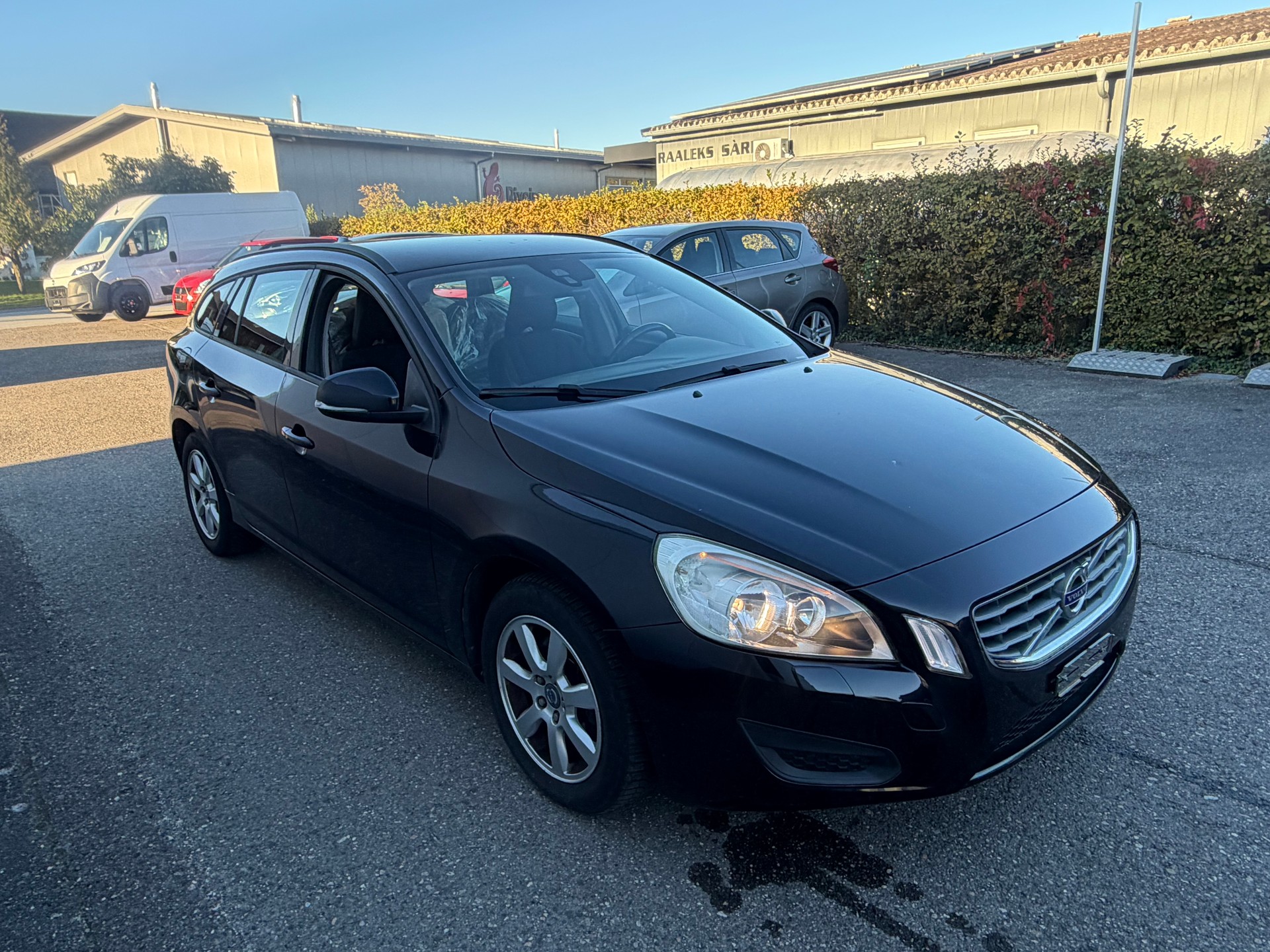 VOLVO V60 D3 Kinetic-image-6