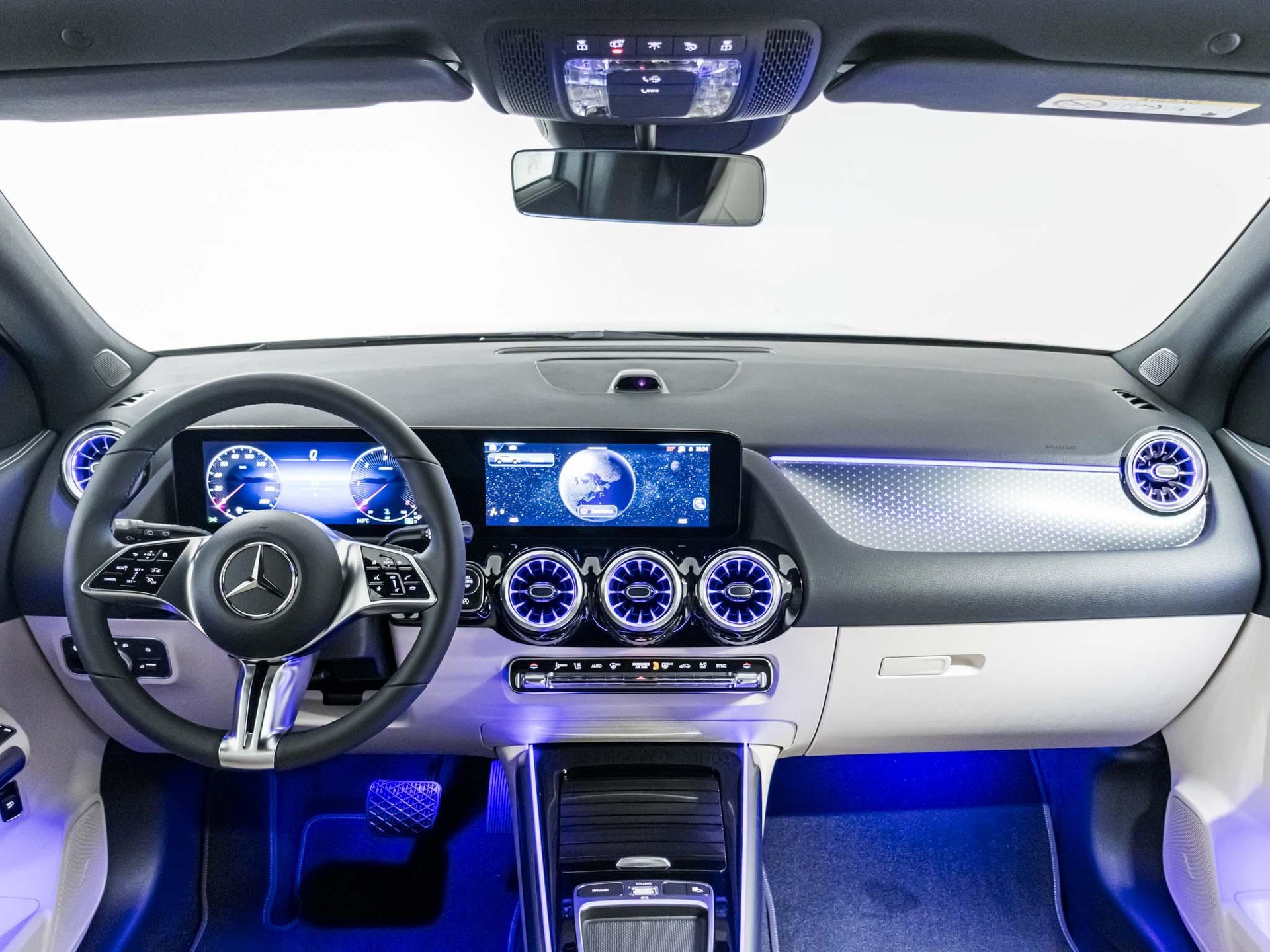 MERCEDES-BENZ GLA 220 d 4MATIC Swiss Star-image-10