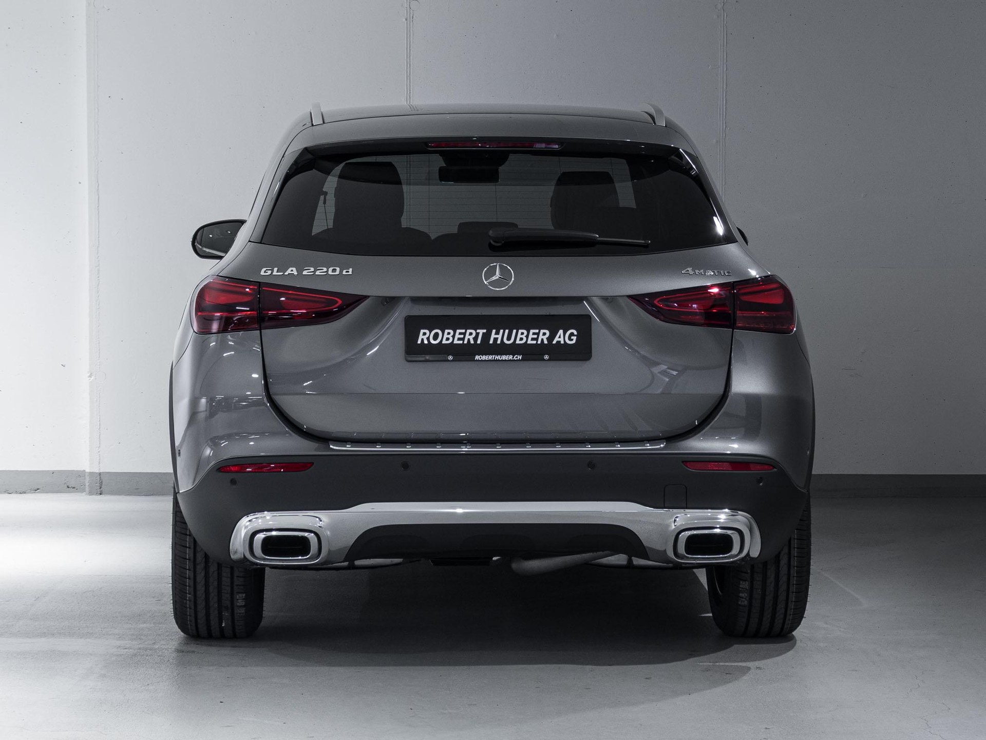 MERCEDES-BENZ GLA 220 d 4MATIC Swiss Star-image-5