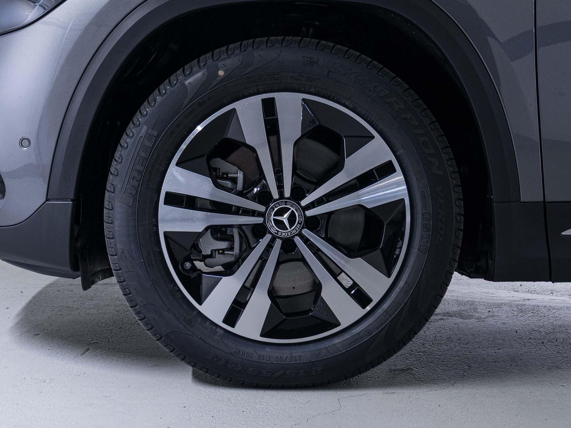 MERCEDES-BENZ GLA 220 d 4MATIC Swiss Star-image-13