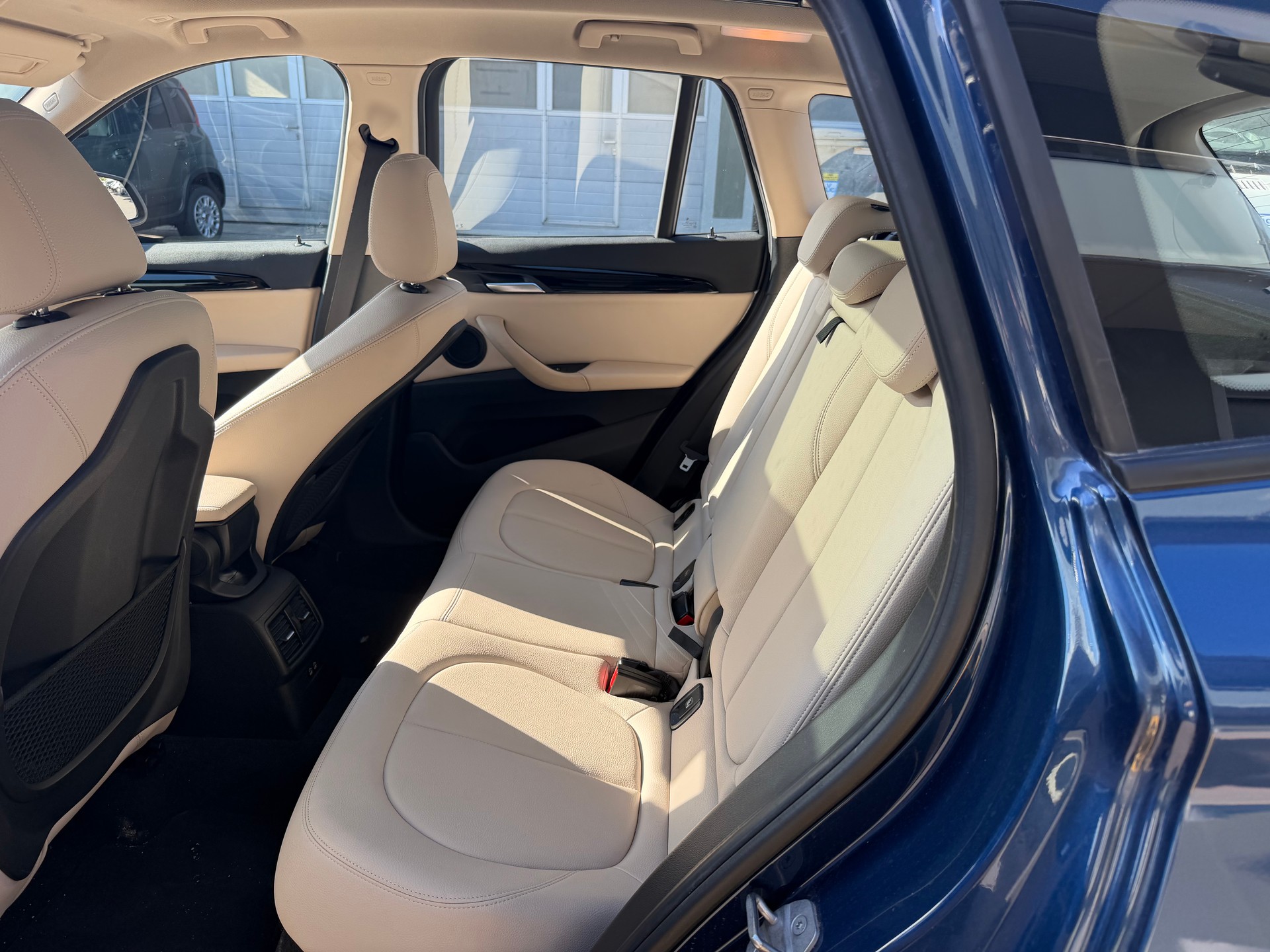 BMW X1 sDrive 18i Steptronic DSK-image-7