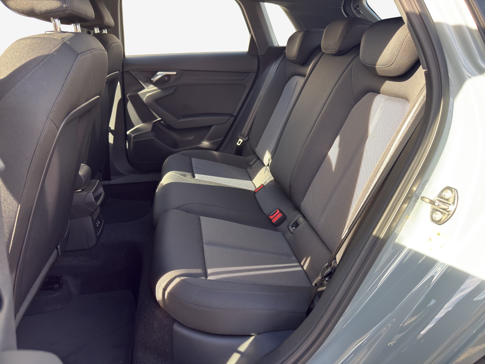 AUDI A3 Sportback TFSI 85 kW Ambition S-tronic-image-11