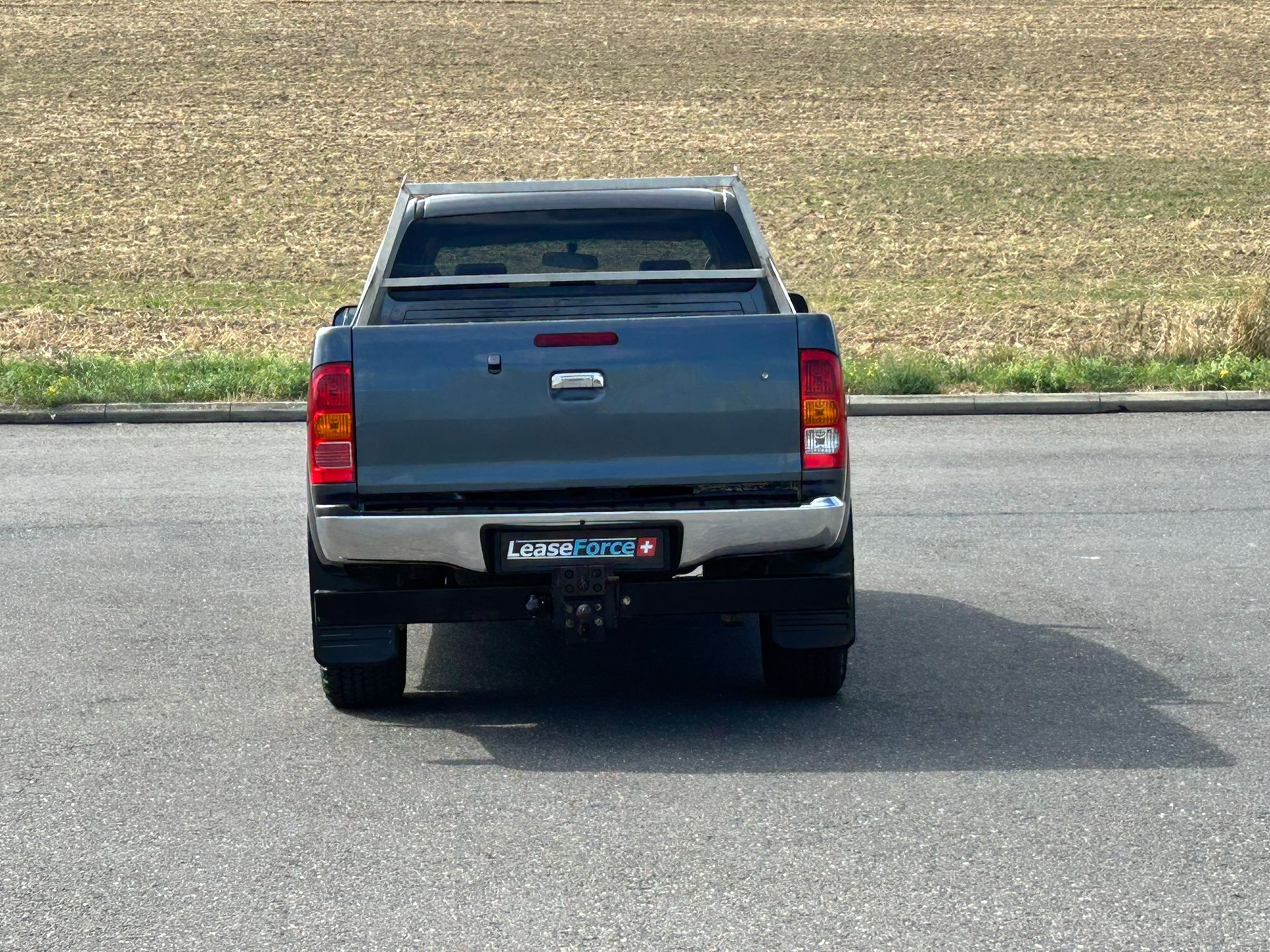 TOYOTA Hilux 4x4 DoubleCab LineaSol Premium A-image-28