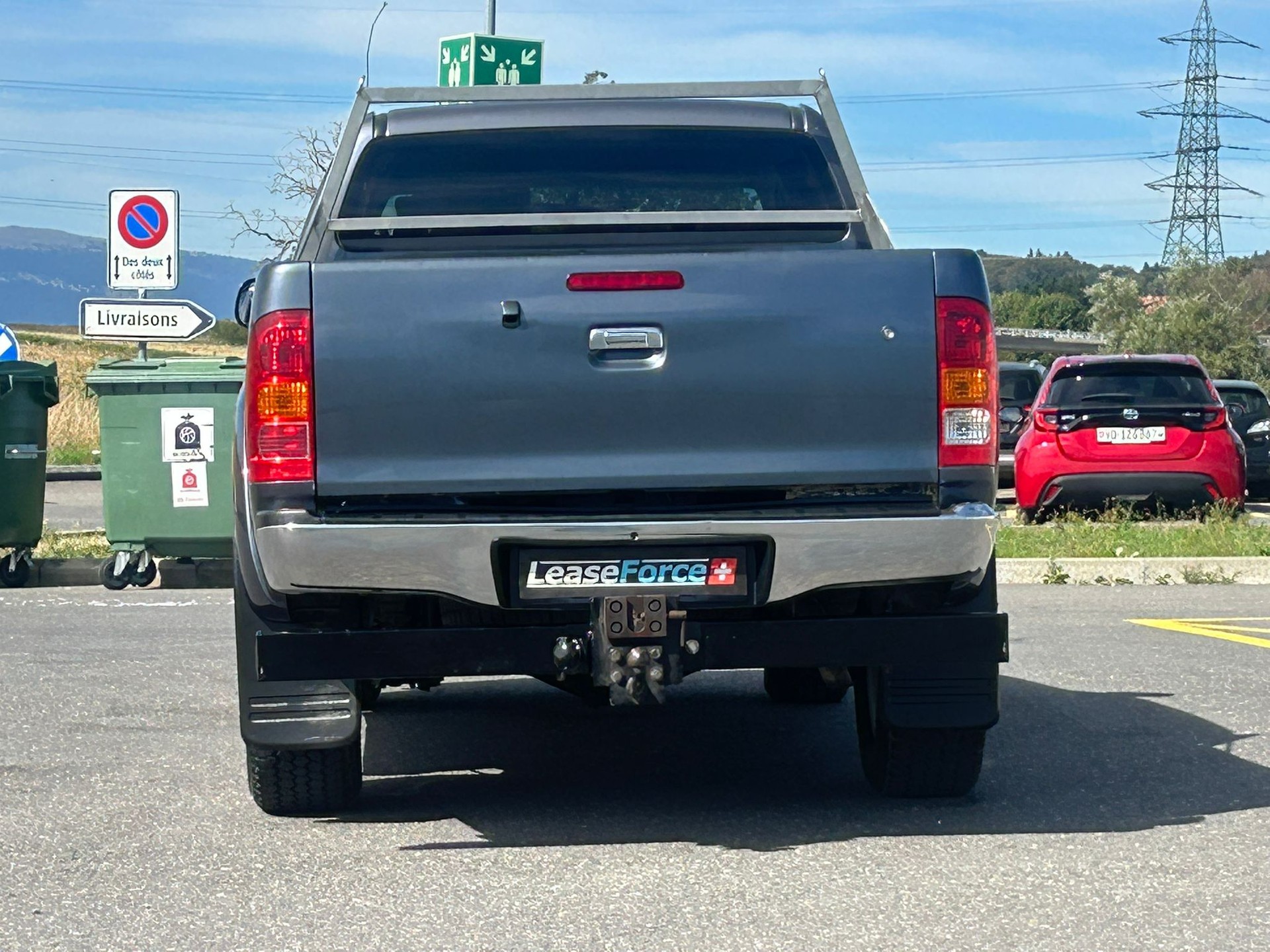 TOYOTA Hilux 4x4 DoubleCab LineaSol Premium A-image-29