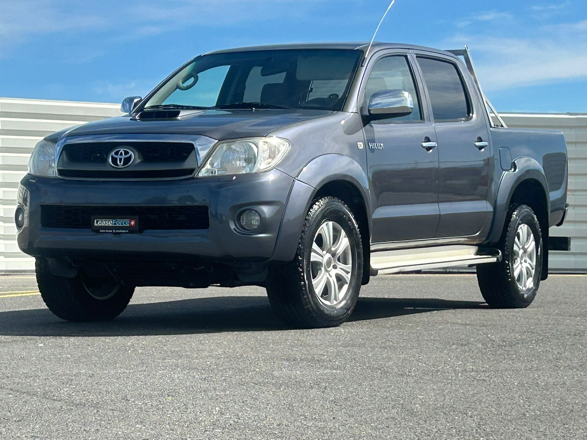 TOYOTA Hilux 4x4 DoubleCab LineaSol Premium A-image-41