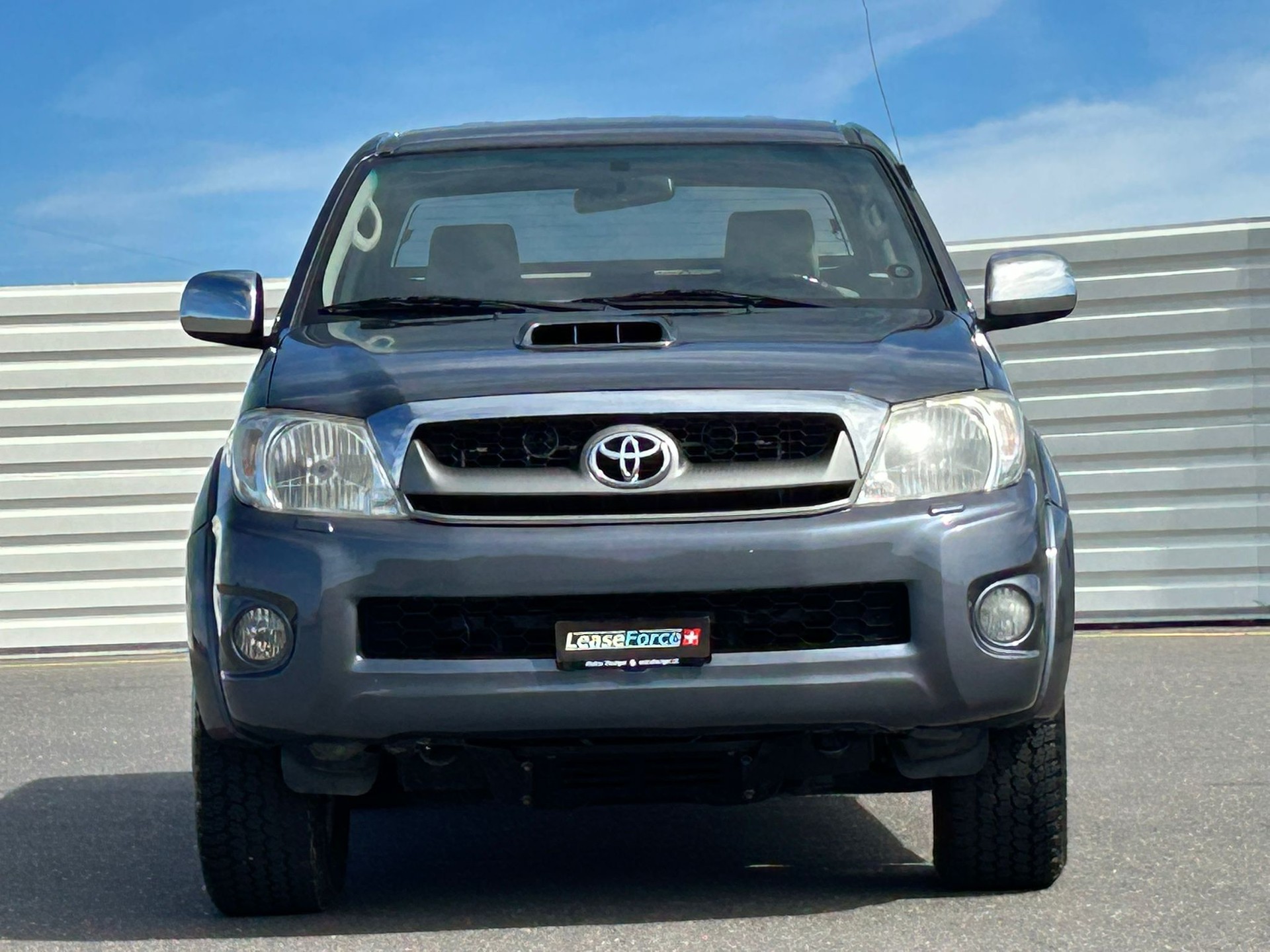 TOYOTA Hilux 4x4 DoubleCab LineaSol Premium A-image-47