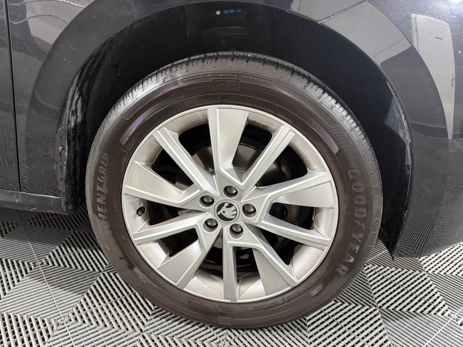 SKODA Kamiq 1.0 TSI Ambition DSG-image-25