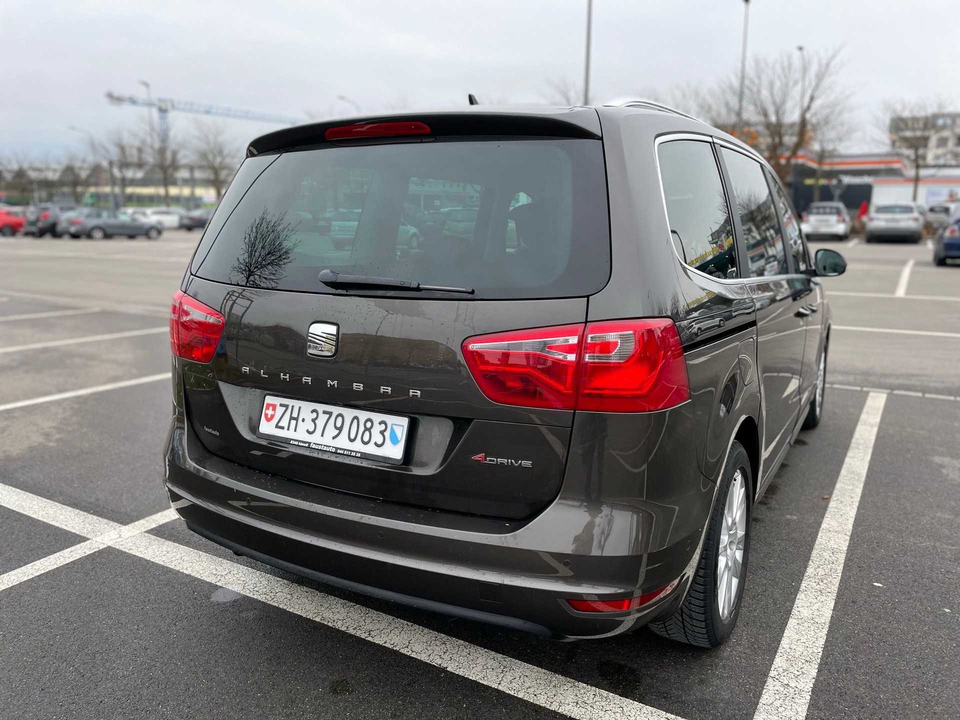 SEAT ALHAMBRA 2.0 TDI 4M-image-1