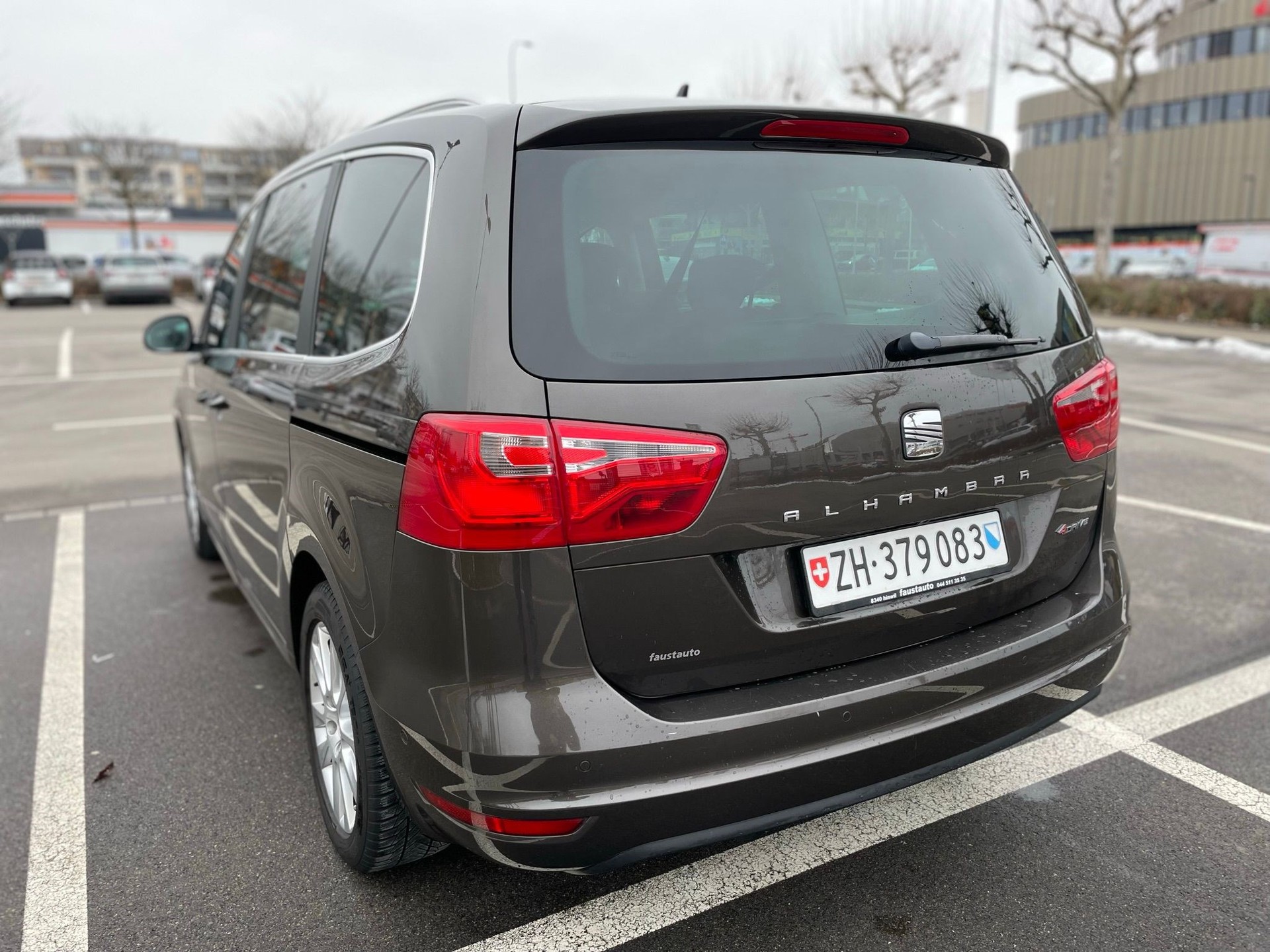 SEAT ALHAMBRA 2.0 TDI 4M-image-2