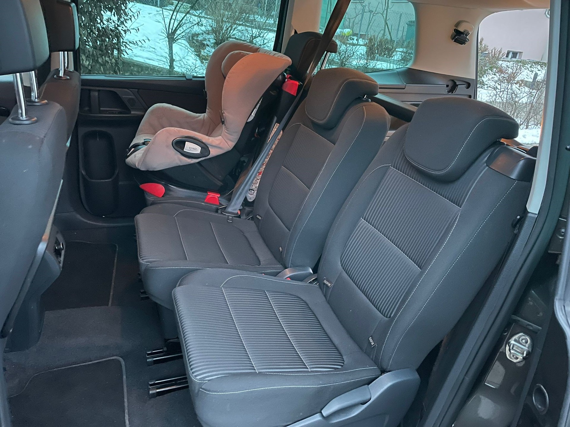 SEAT ALHAMBRA 2.0 TDI 4M-image-9
