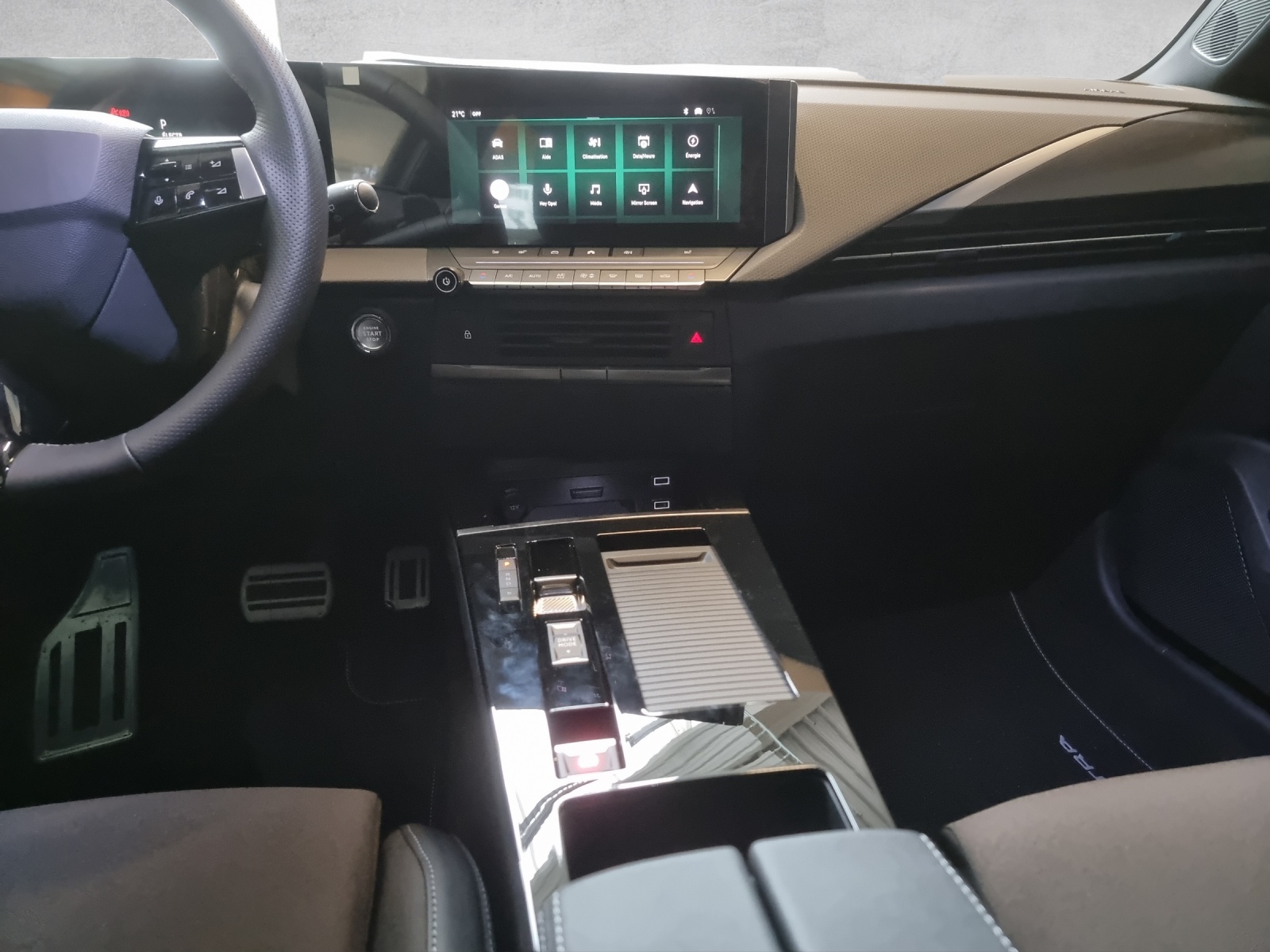 OPEL Astra Sports Tourer 1.6 PHEV Turbo Swiss Plus A-image-8