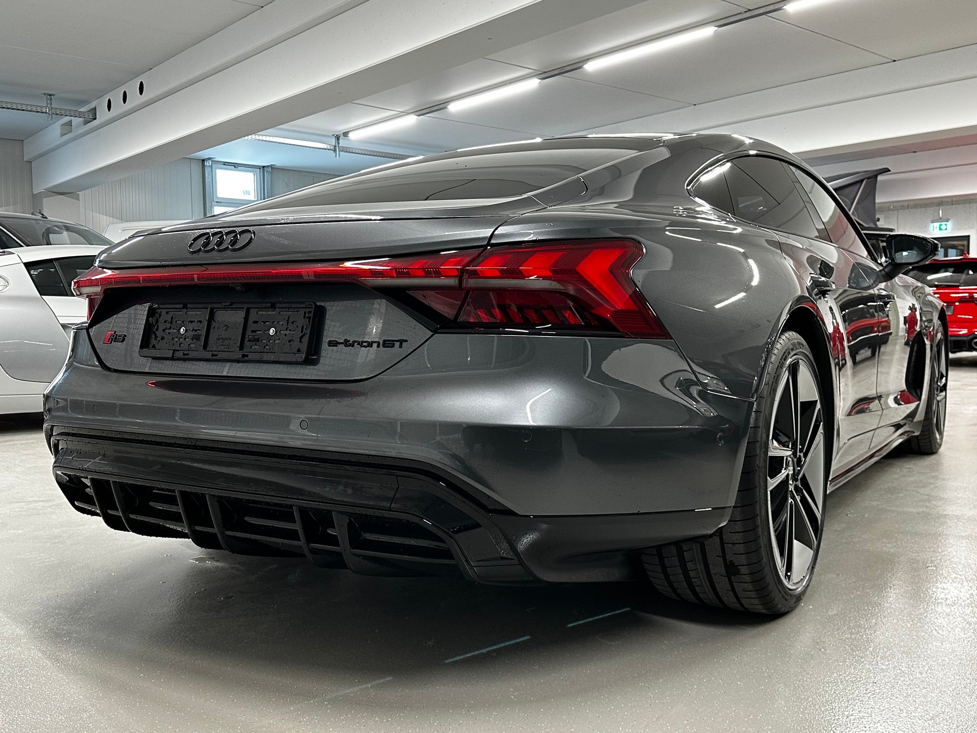 AUDI RS e-tron GT quattro-image-3
