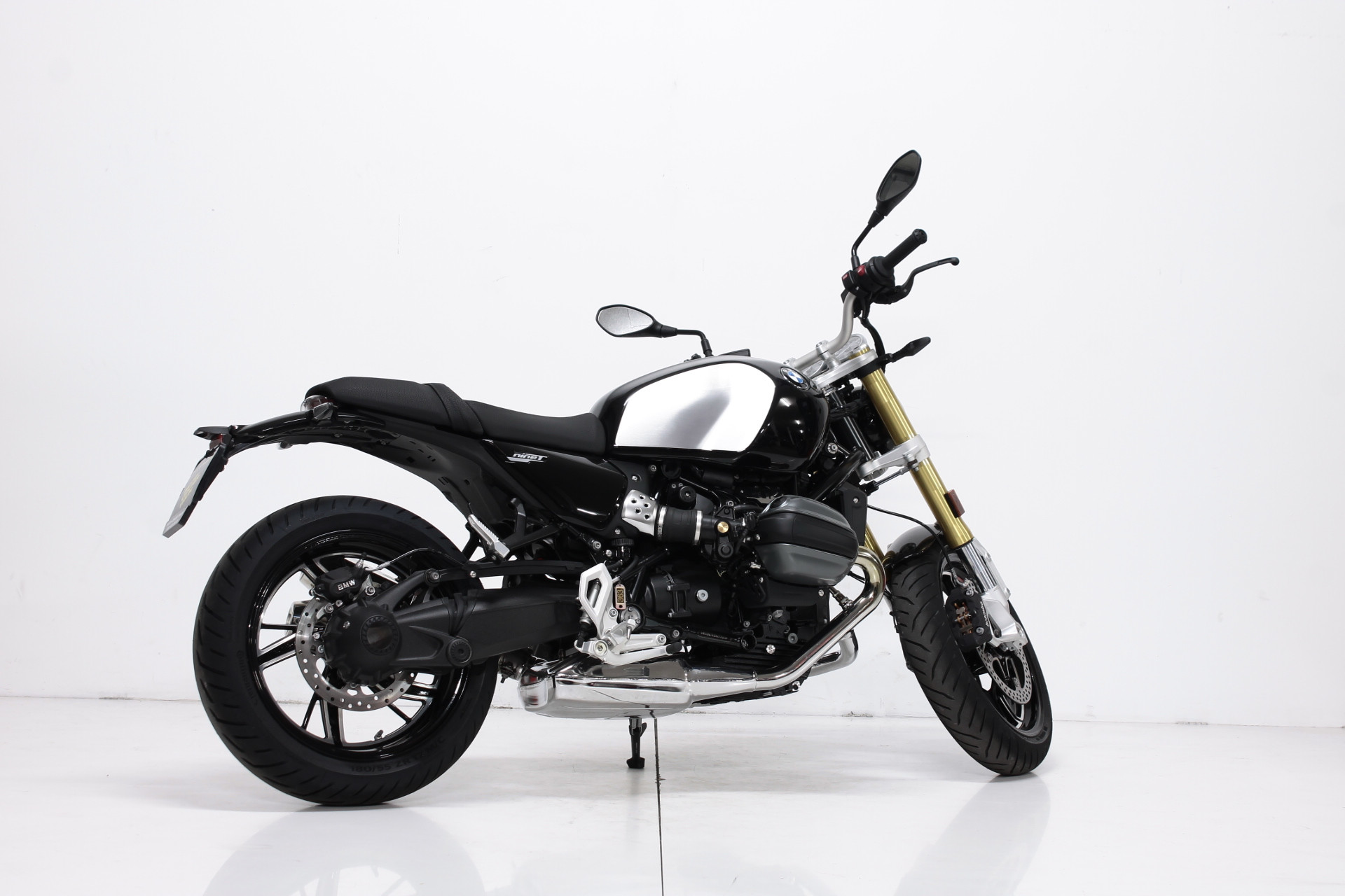 BMW R 12 nineT-showroom-element-2