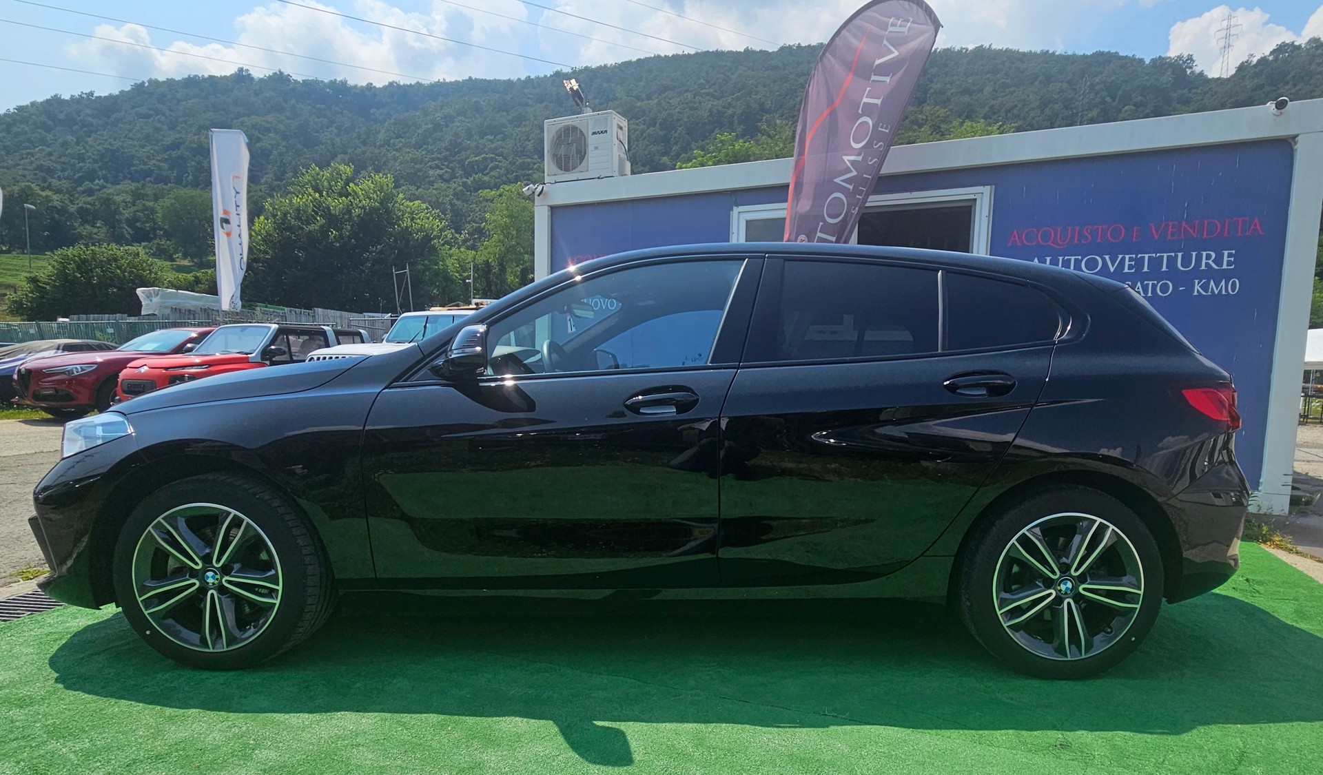 BMW 118i Sport Line Steptronic-image-5