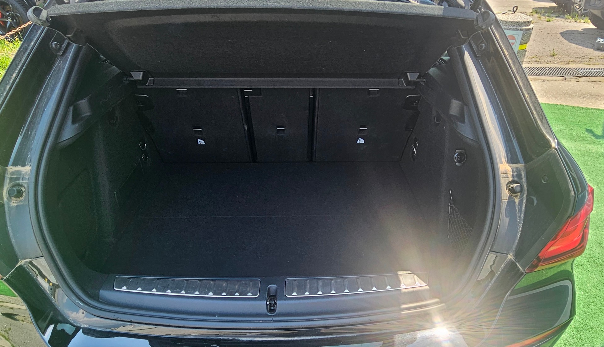 BMW 118i Sport Line Steptronic-image-15
