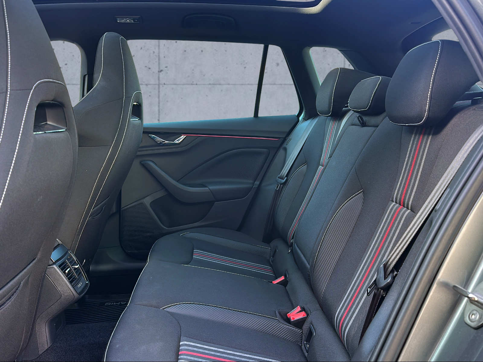 SKODA Kamiq 1.0 TSI Monte Carlo DSG-image-14
