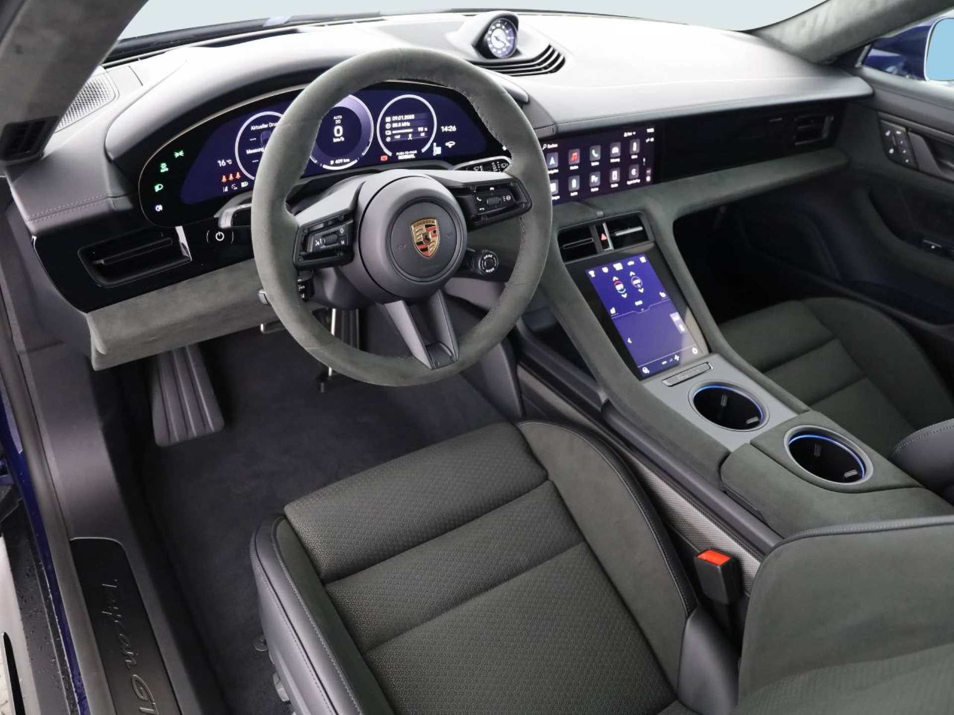 PORSCHE Taycan GTS Sport Turismo-image-3