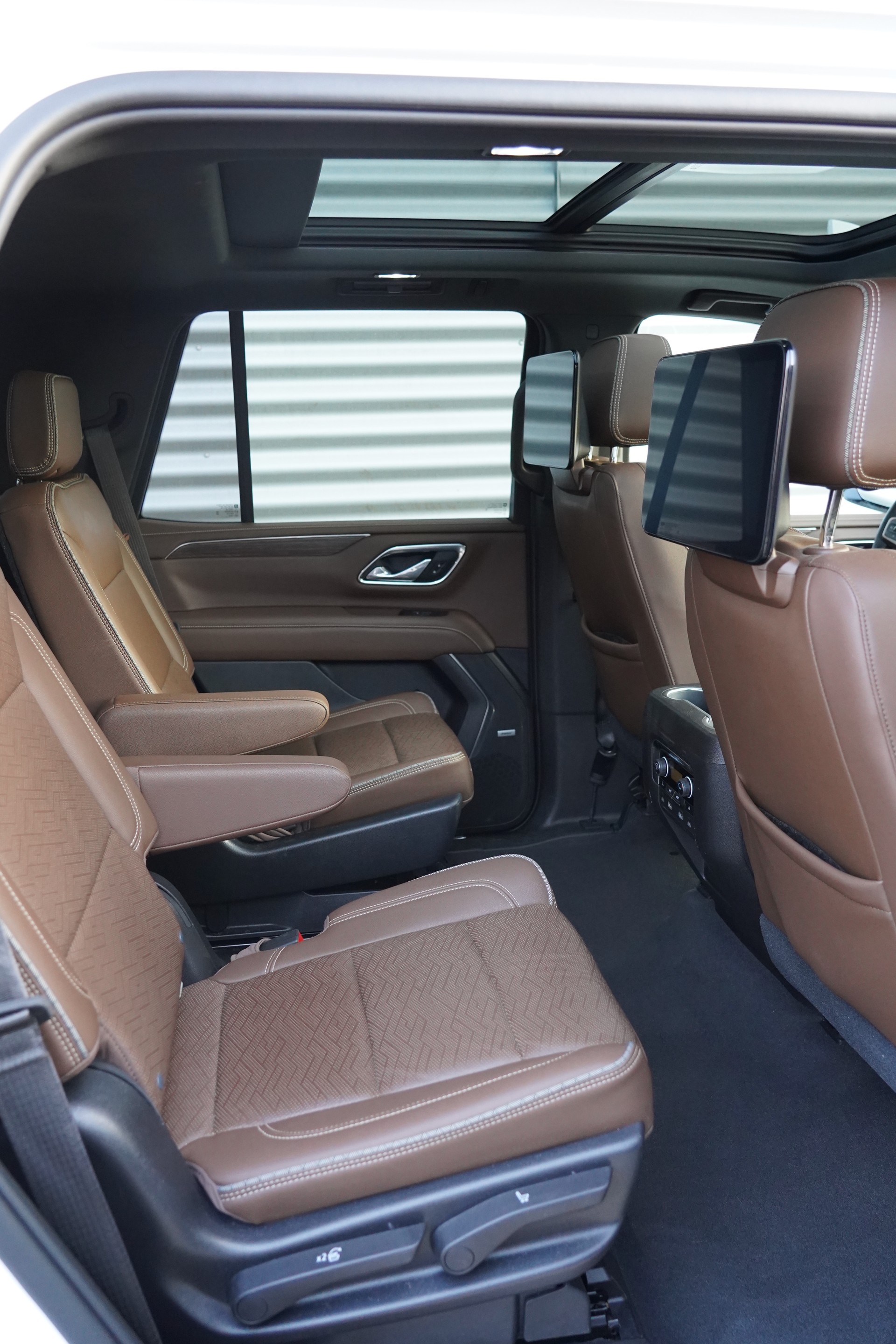 CHEVROLET Tahoe High Country 6.2 AWD-image-5