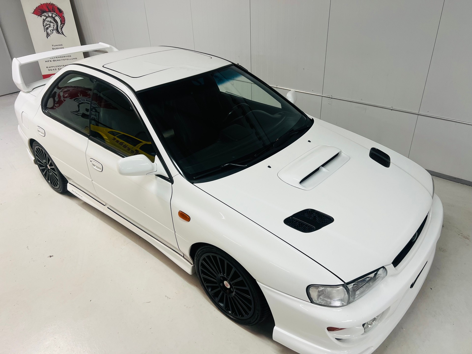 SUBARU Impreza 2.0 Turbo-image-10