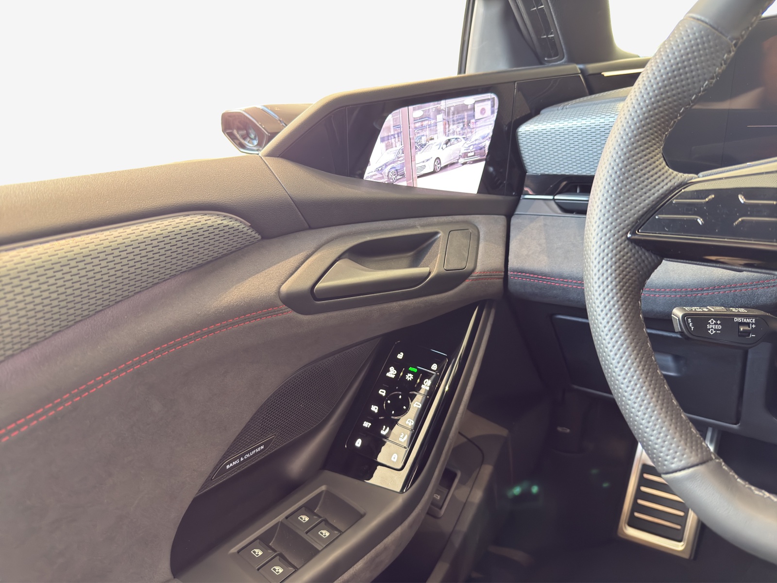 AUDI A6 Avant e-tron quattro-image-14