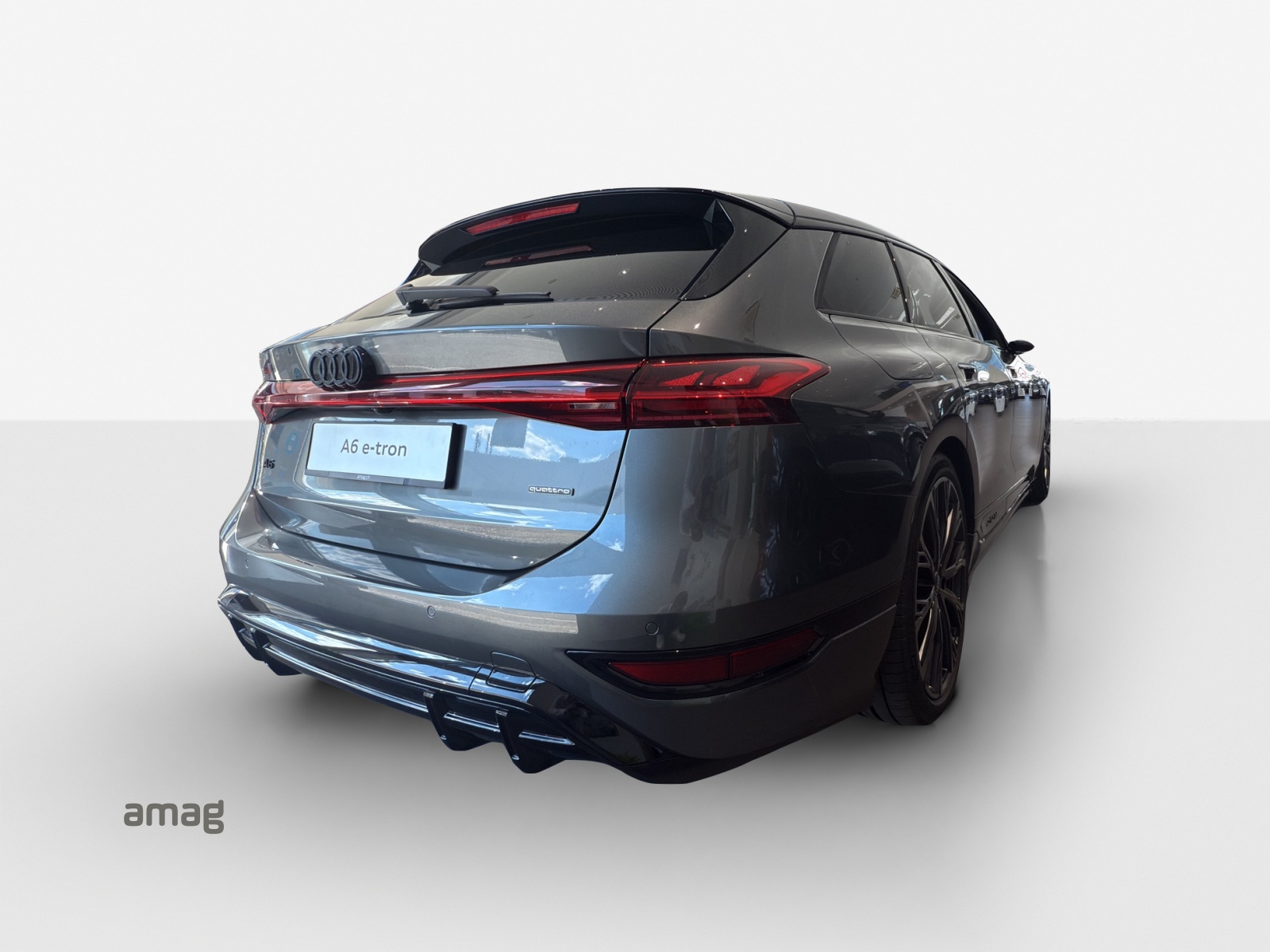 AUDI A6 Avant e-tron quattro-image-4