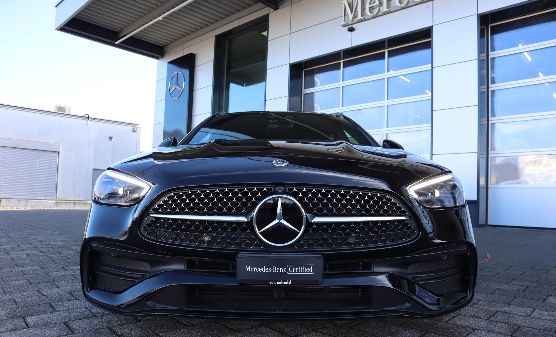 MERCEDES-BENZ C 220 d T 4Matic AMG Line-image-2