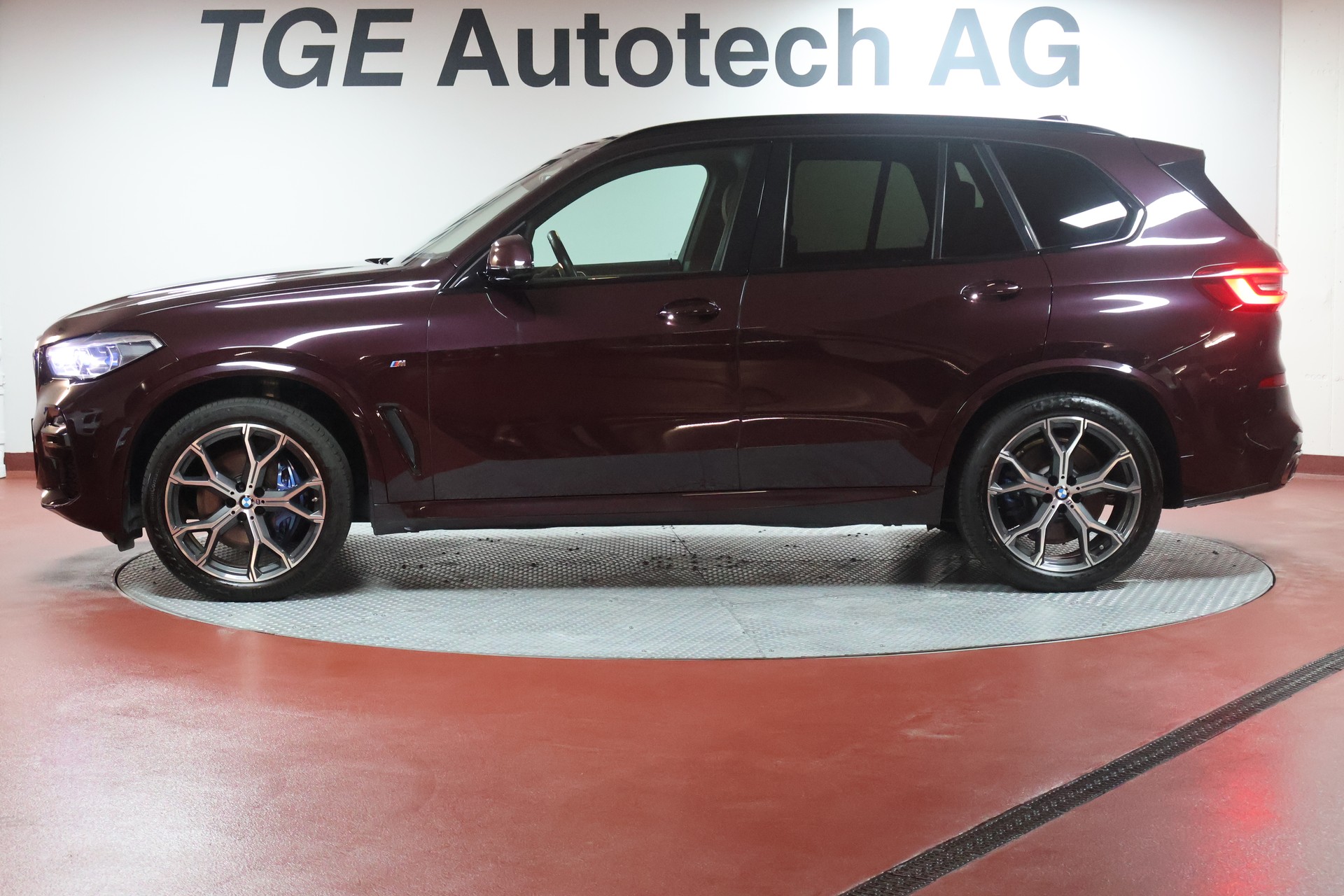 BMW X5 xDrive 48V 30d M Sport Steptronic-image-4