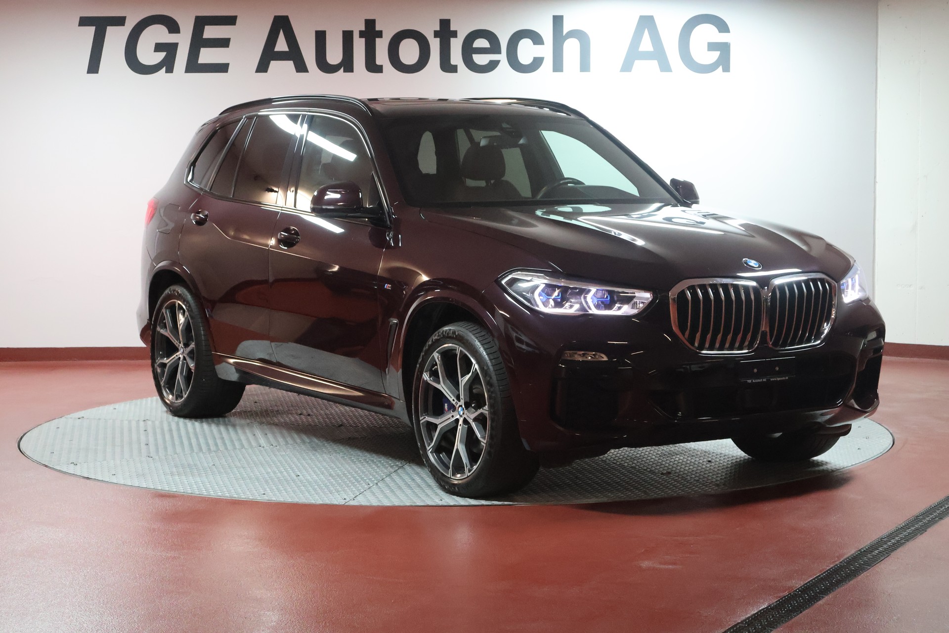 BMW X5 xDrive 48V 30d M Sport Steptronic-image-2