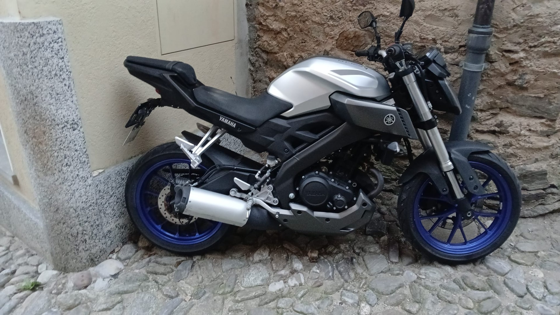 YAMAHA MT-125 ABS-image-1