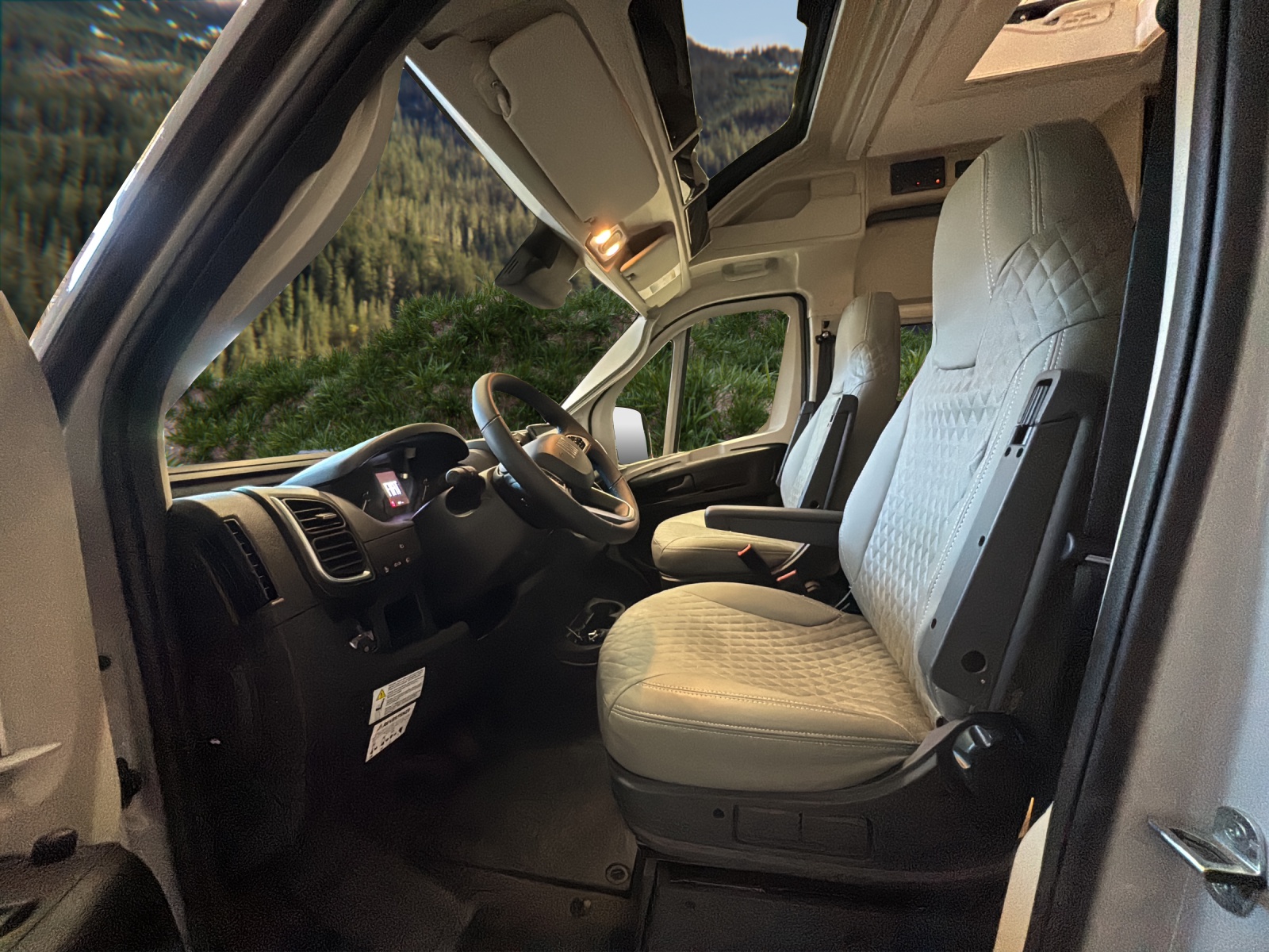 CHALLENGER V210 Sport Edition-image-5