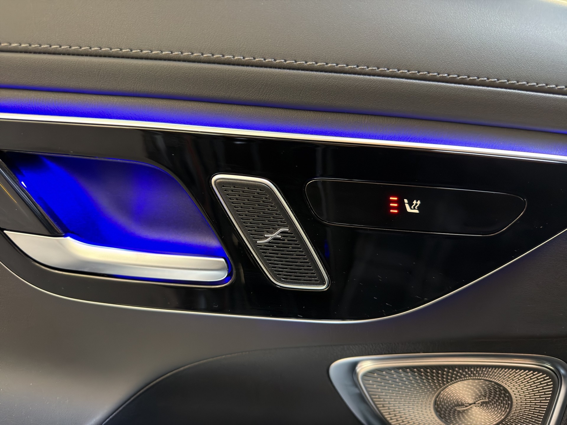 MERCEDES-BENZ C 63 AMG S E Performance-image-19