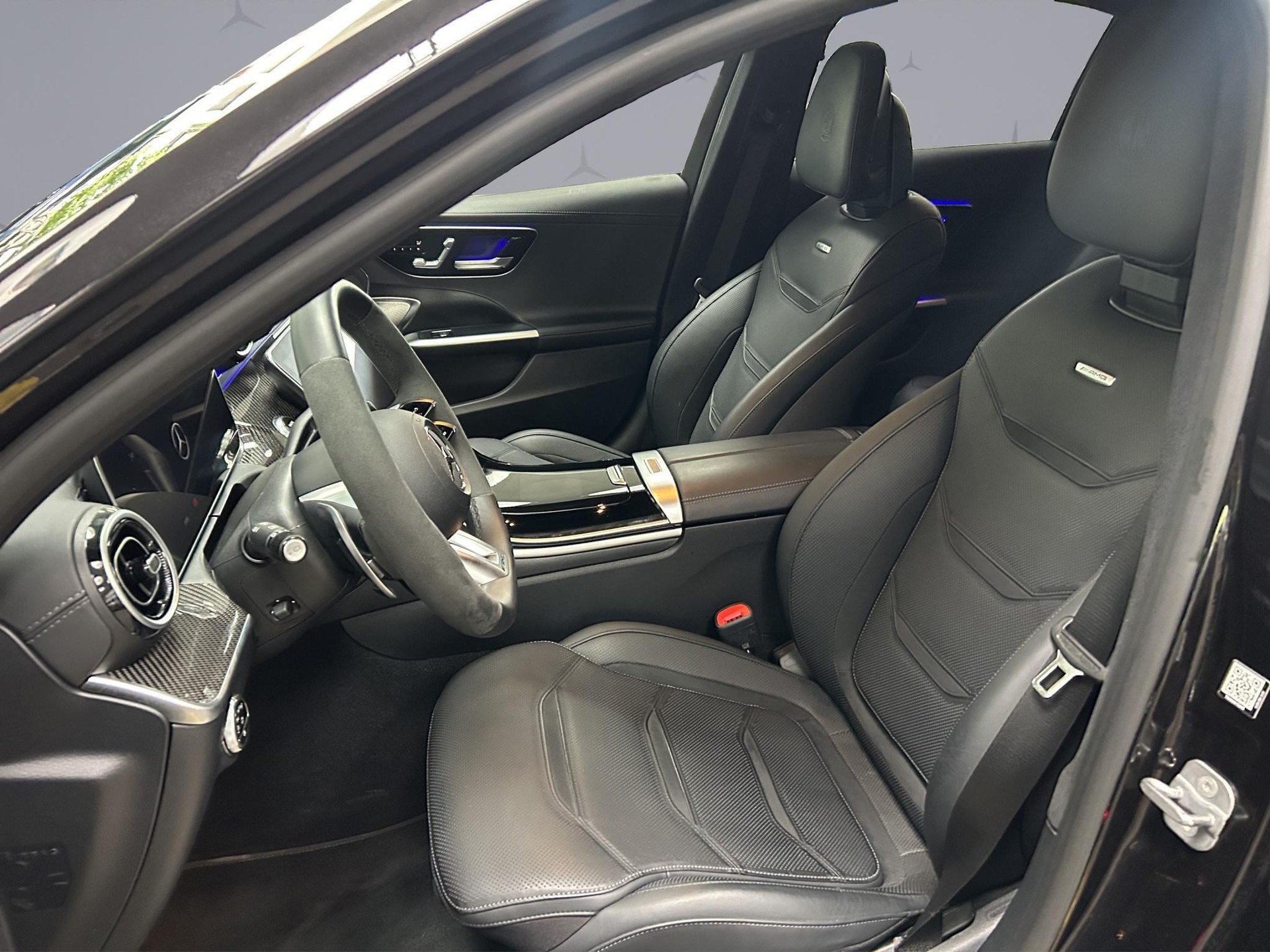 MERCEDES-BENZ C 63 AMG S E Performance-image-8
