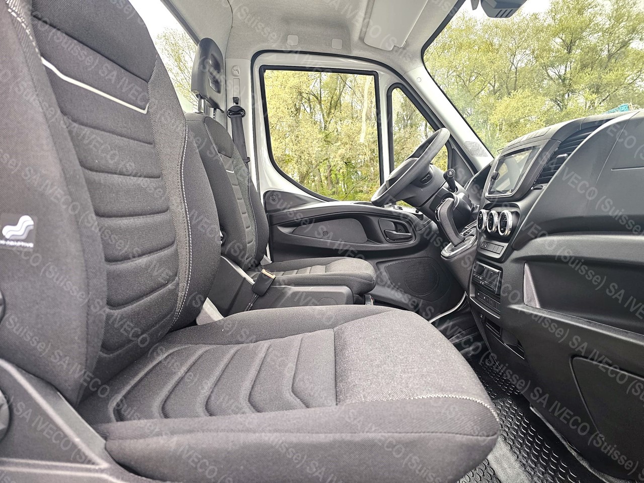 IVECO Tracteur à sellette 50C18HA8/P-image-7