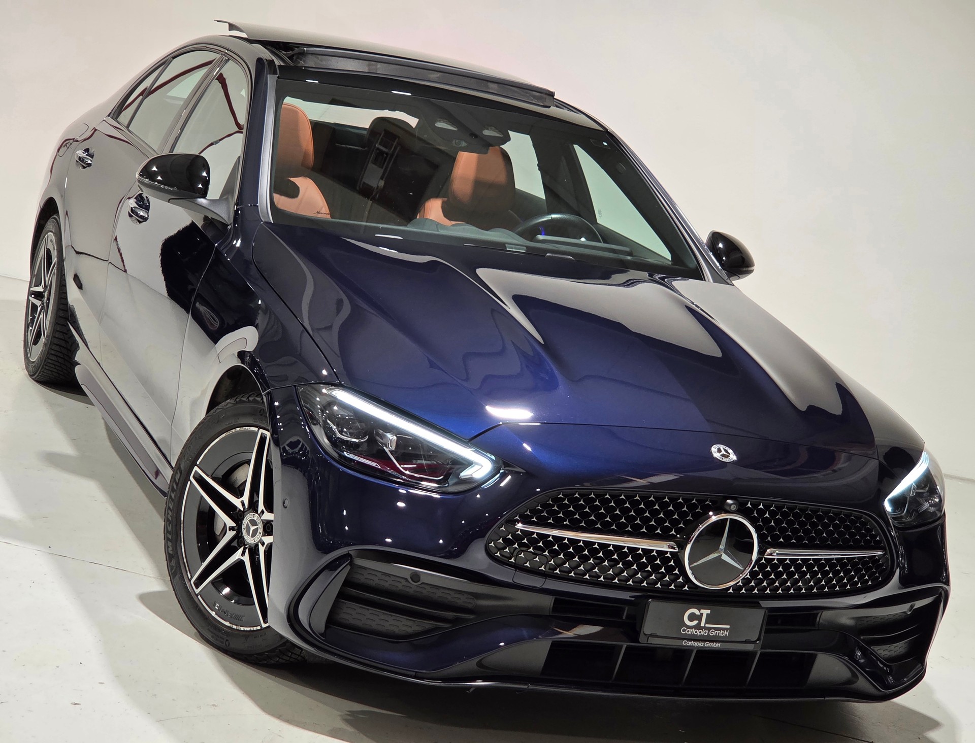 MERCEDES-BENZ C 300e 4Matic AMG Line-image-29